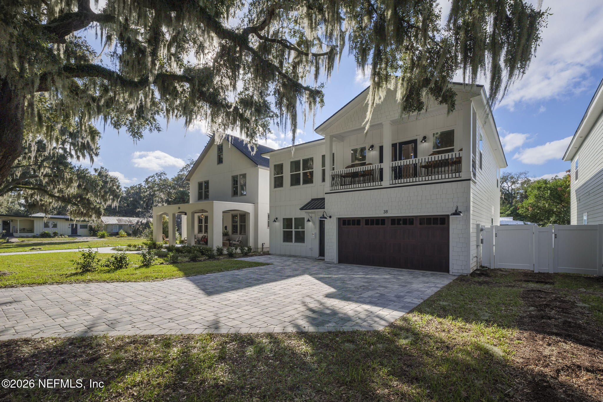 38 MAGNOLIA Avenue