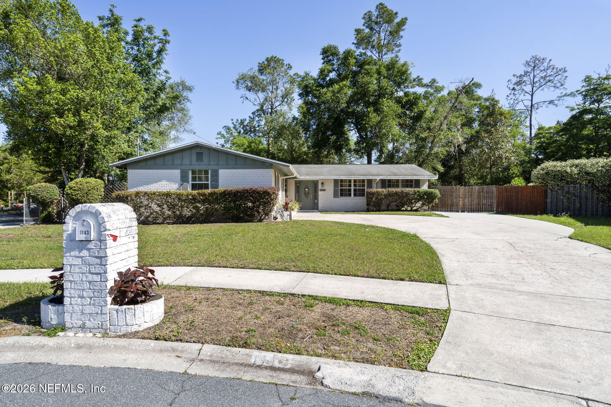 1143 PECAN Cove