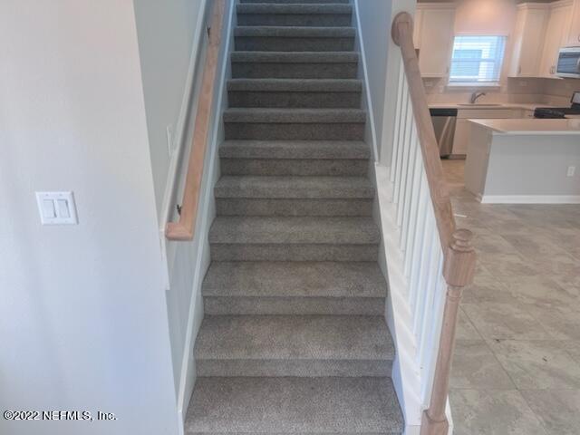 814 FARMFIELD Drive