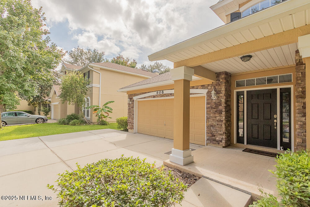 608 SPRUCE CREEK Road