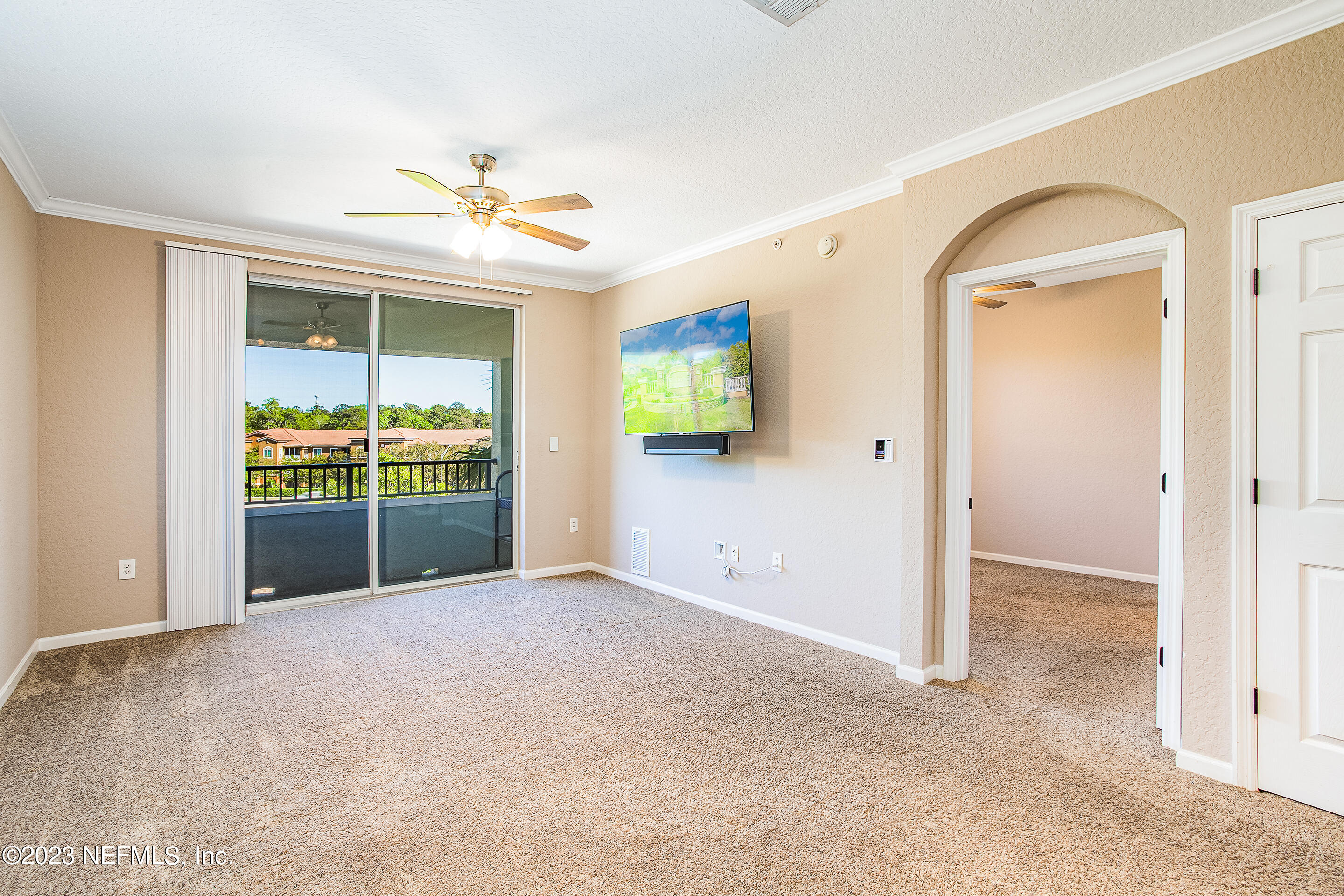 Photo 7 of 35 of 8539 GATE Parkway 9413 condo