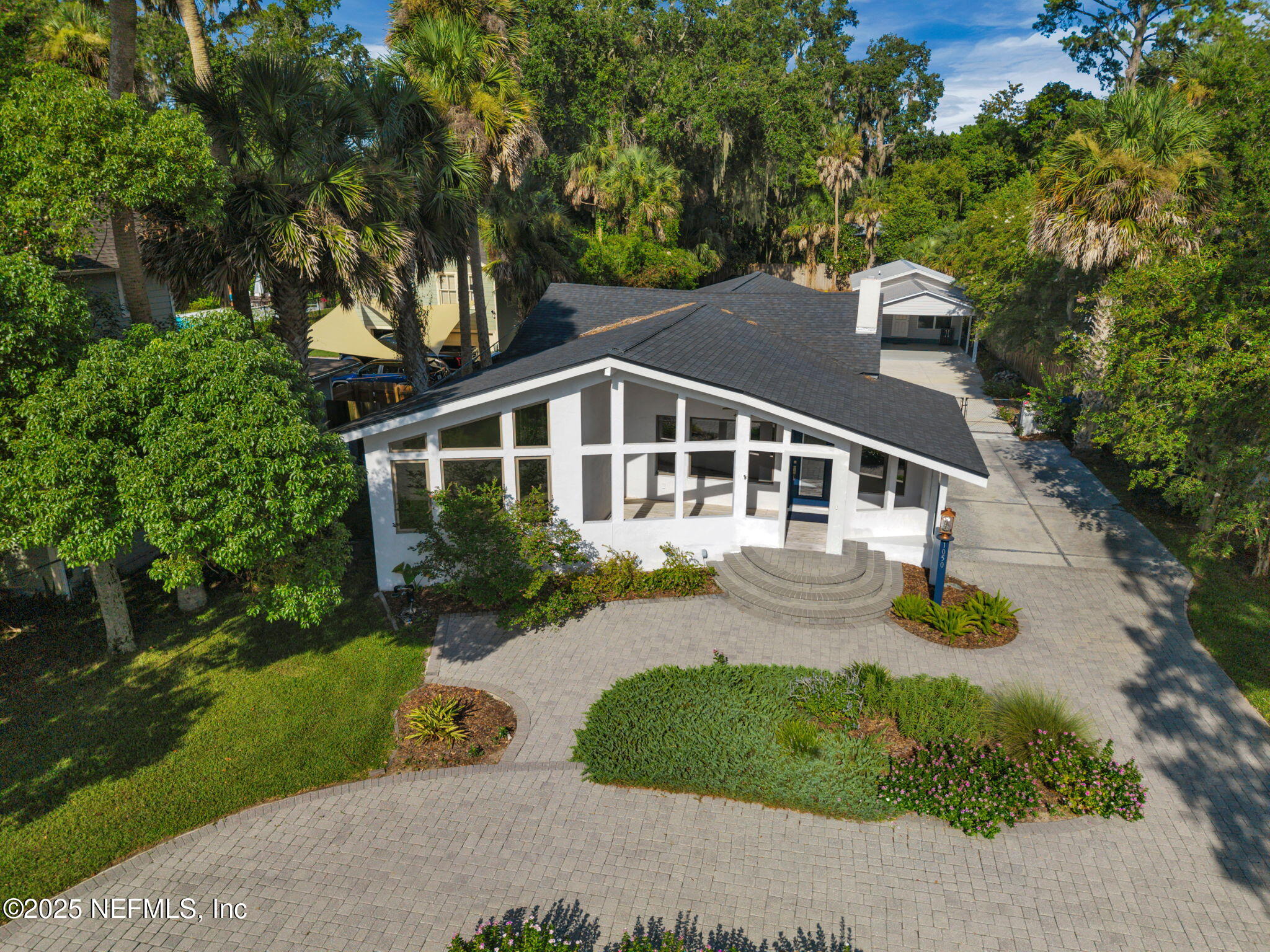 1050 RIVER Road
