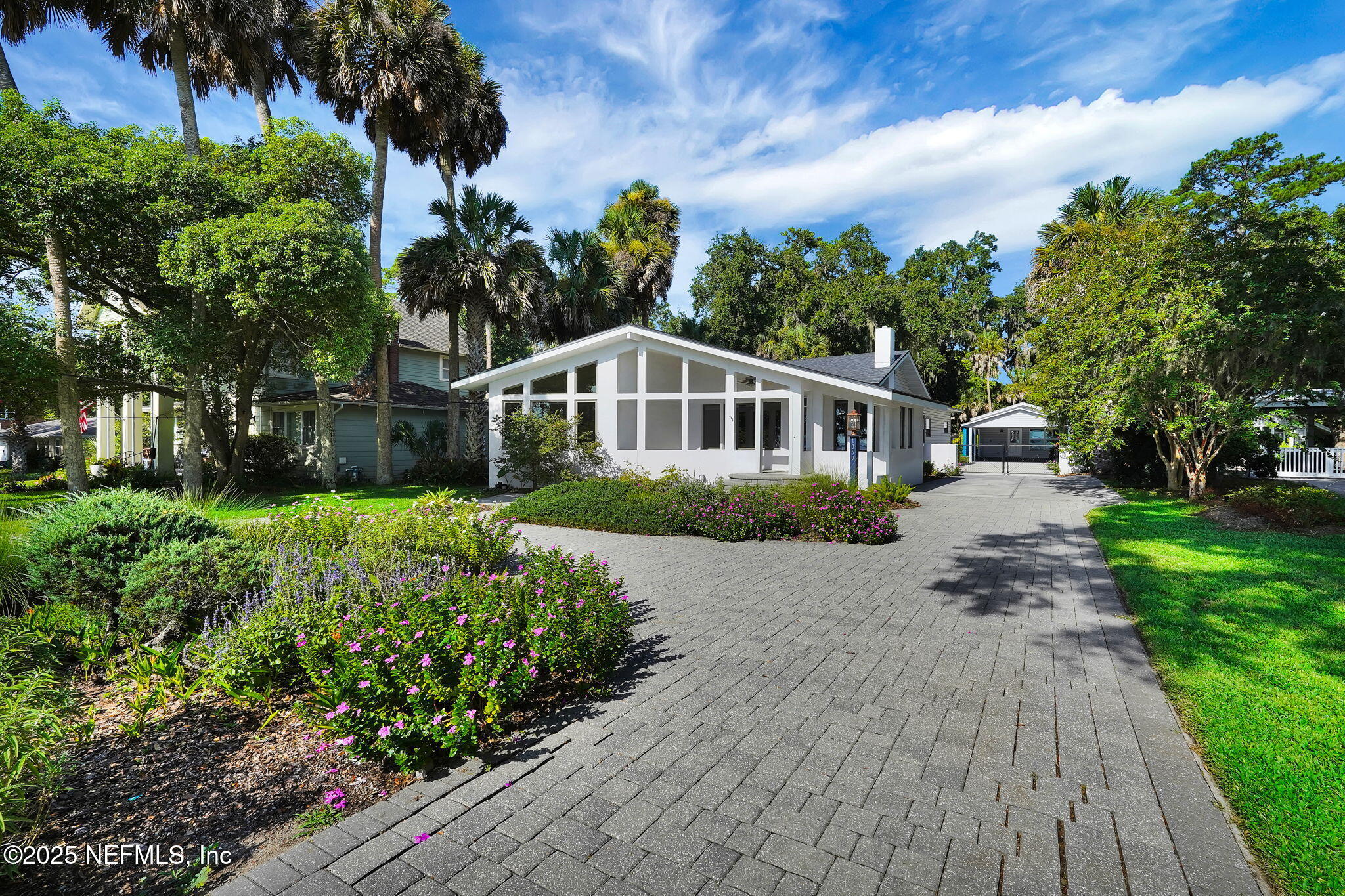 1050 RIVER Road