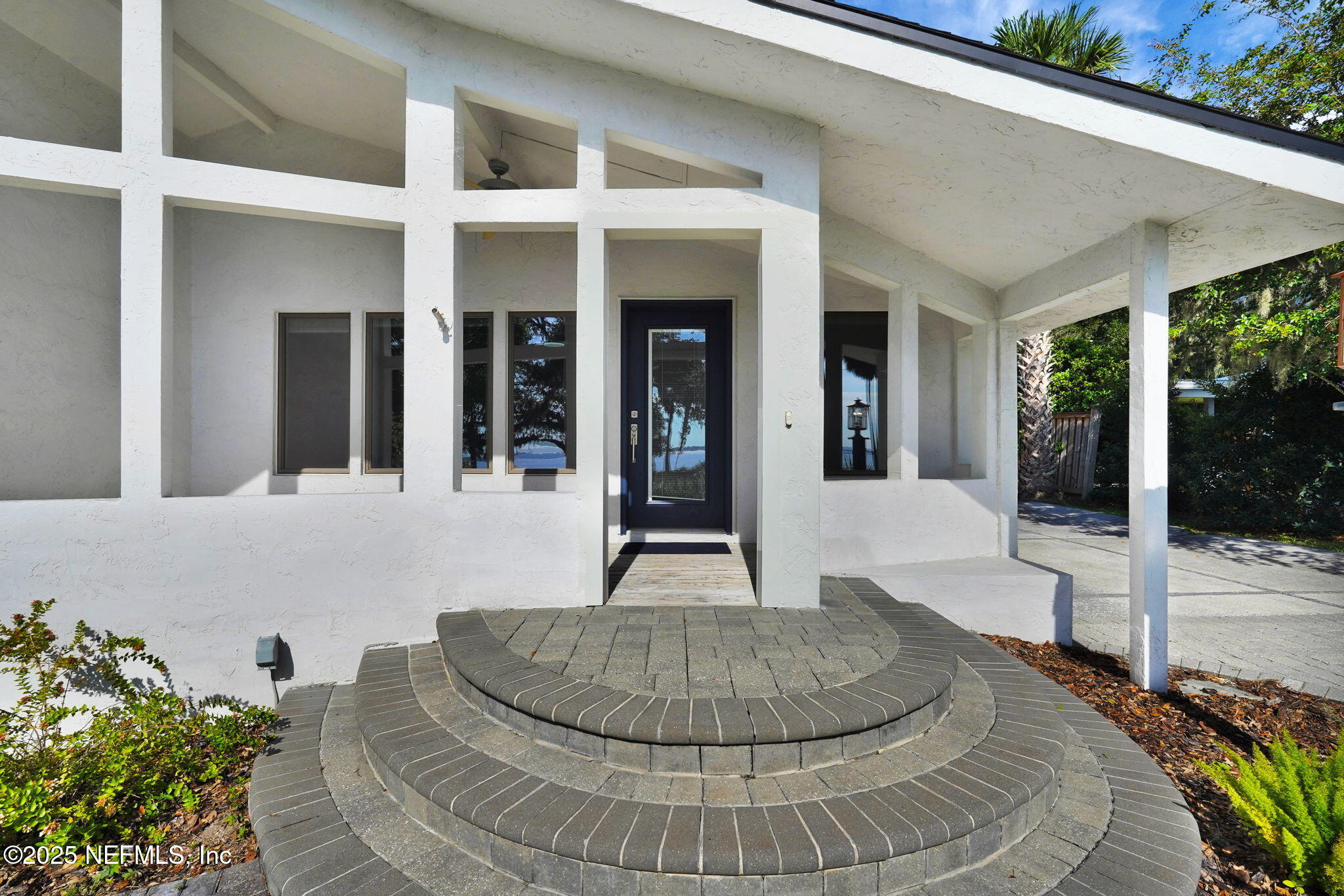 1050 RIVER Road