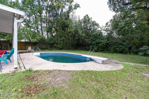 A home in Palatka