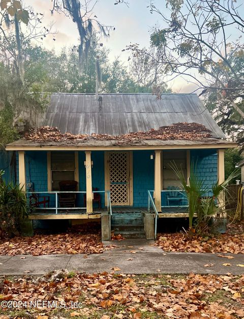 A home in Palatka