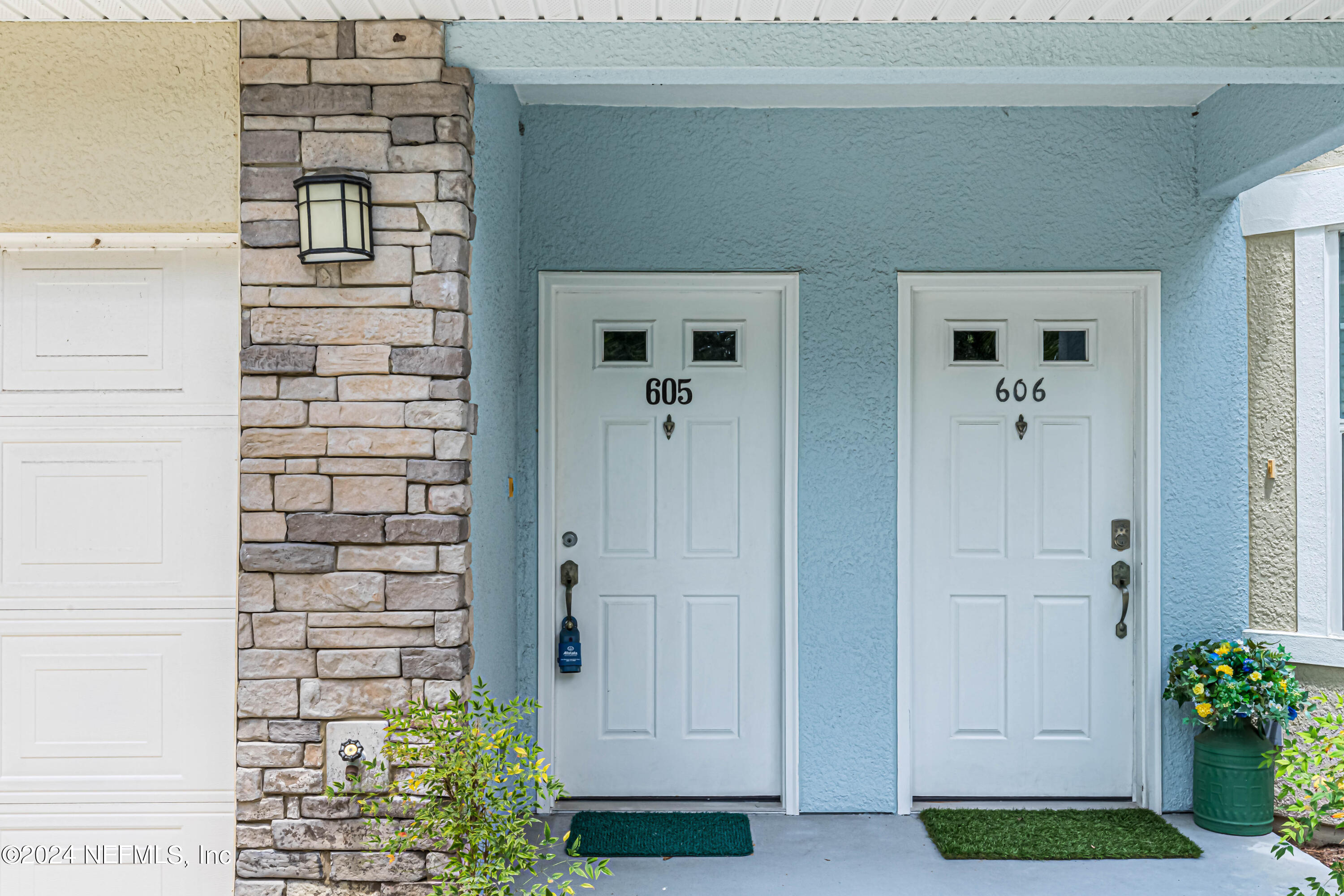 215 BAYBERRY Circle 605