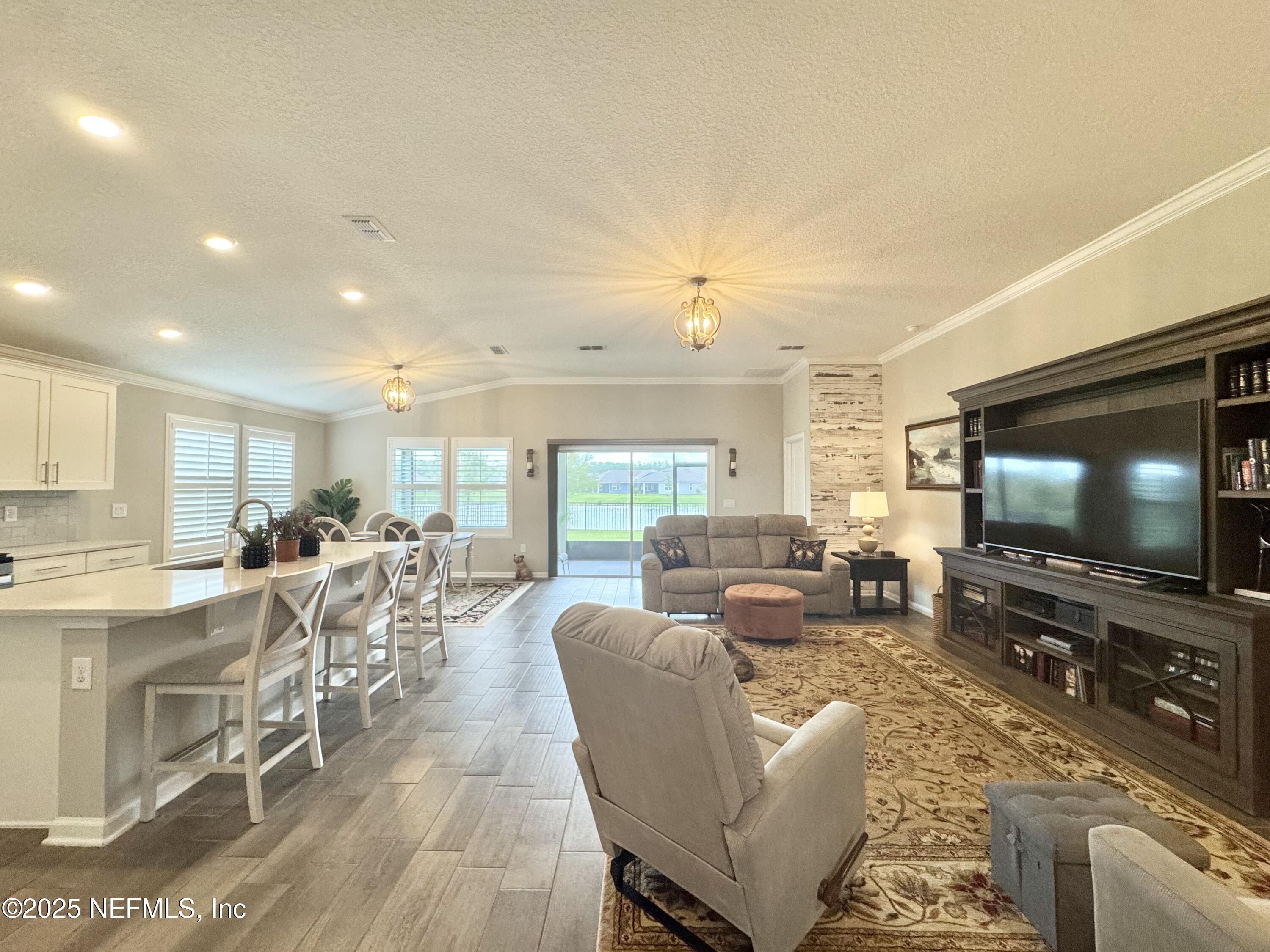 396 SPOONBILL Circle