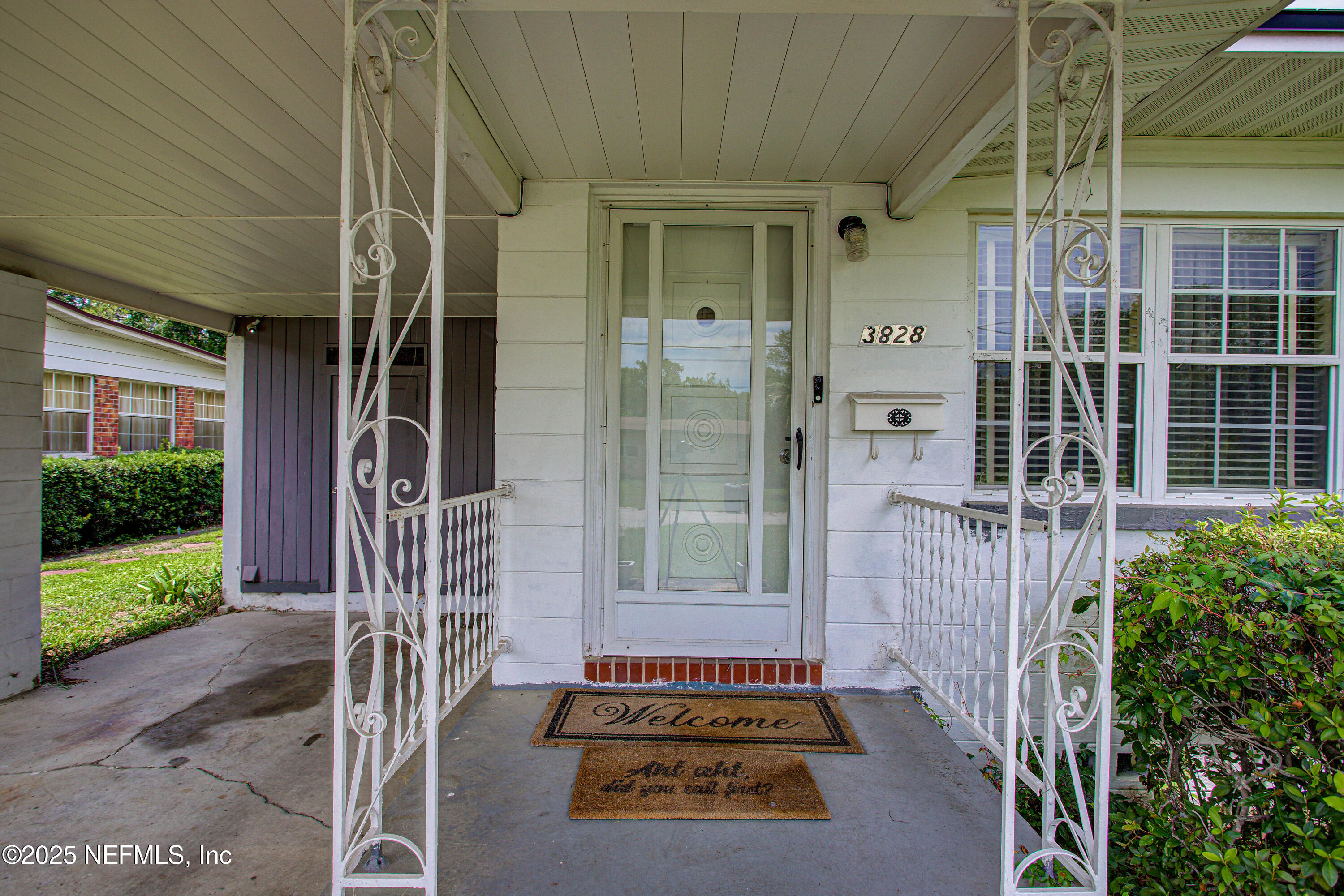 3828 TYNDALE Drive