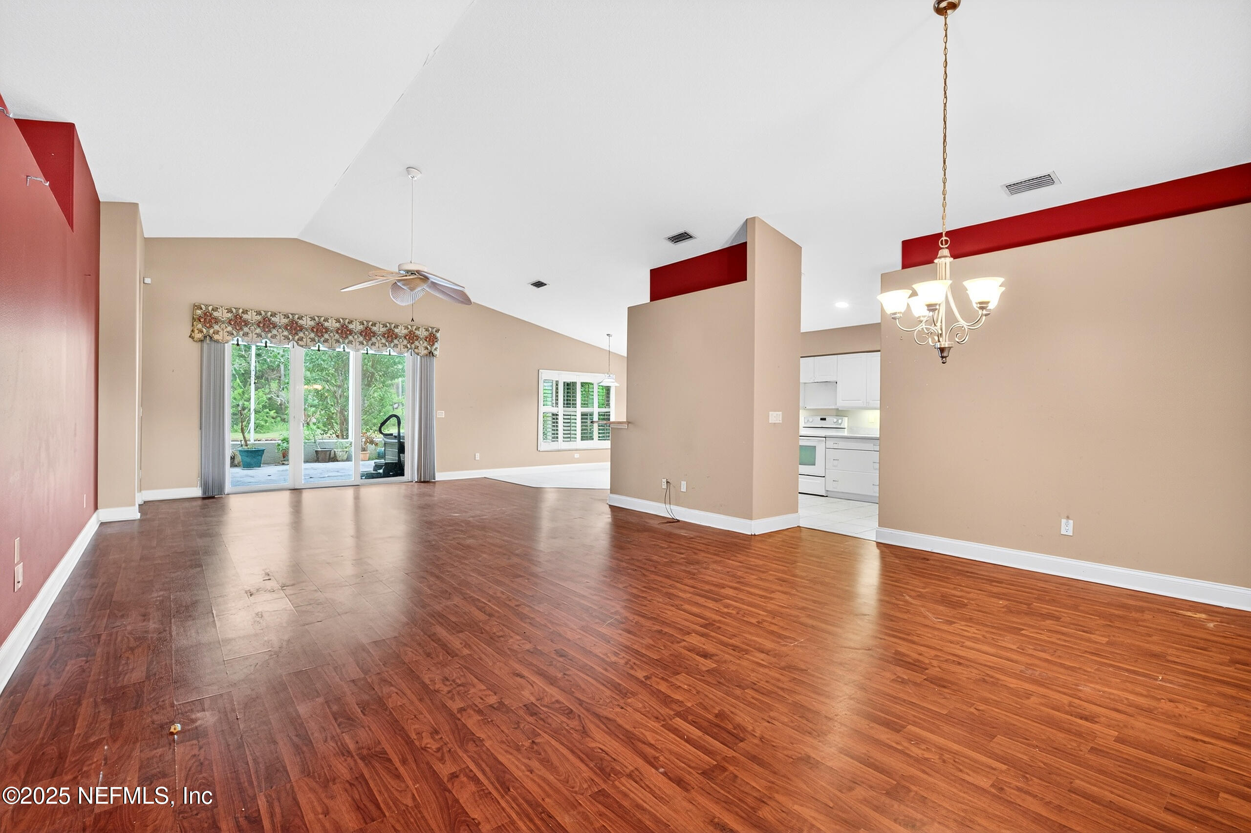 1419 ARECA PALM Drive