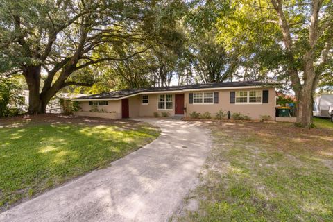 A home in Jacksonville