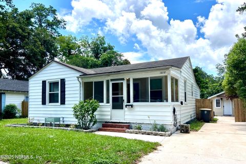 1612 GREENRIDGE Road Jacksonville FL 32207