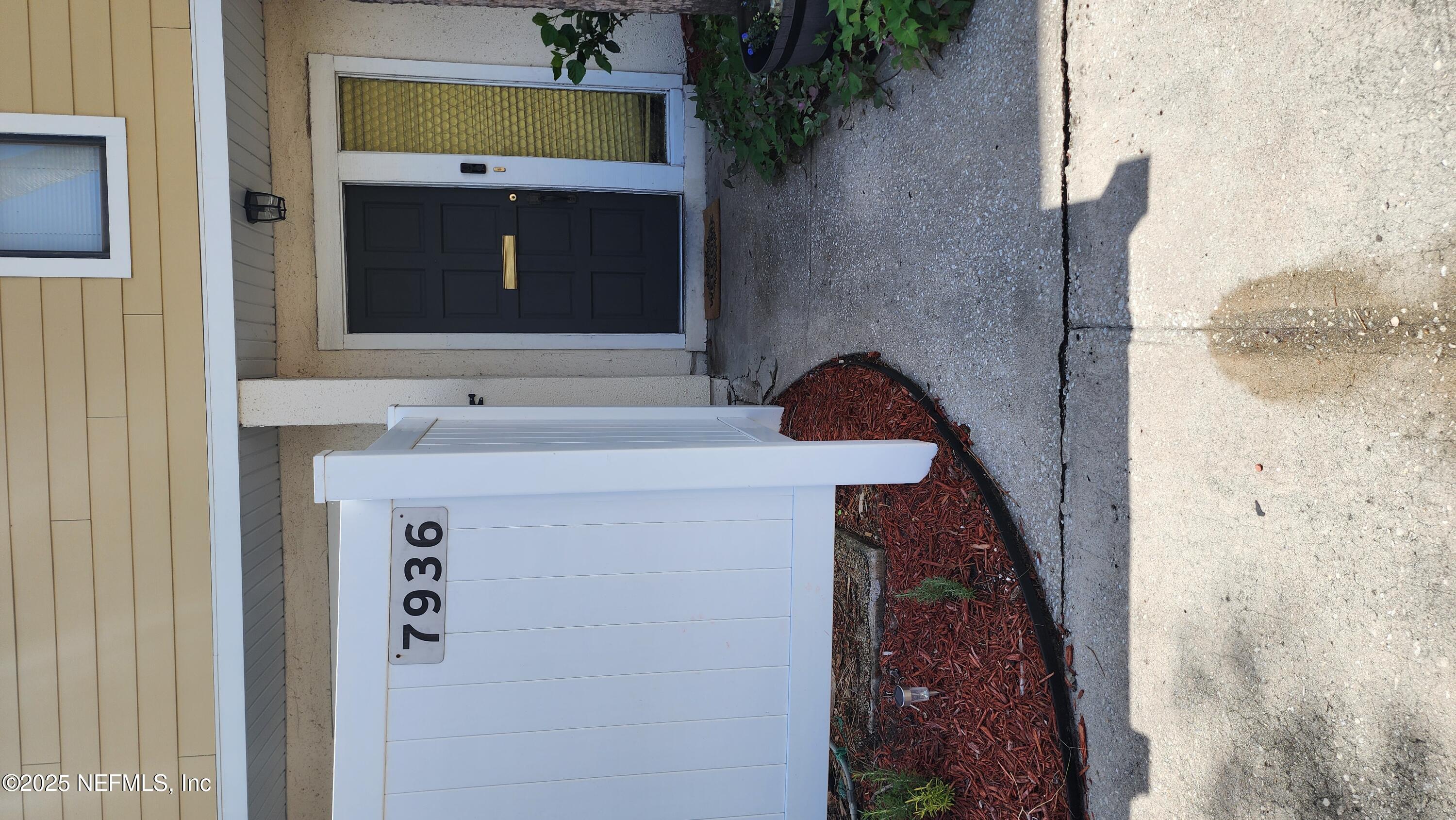 7936 LOS ROBLES Court 7936