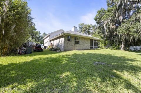 A home in Middleburg