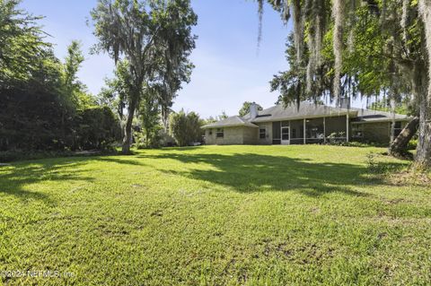 A home in Middleburg