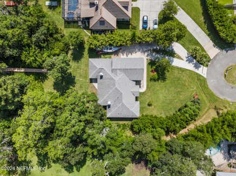 A home in Middleburg