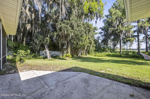 A home in Middleburg