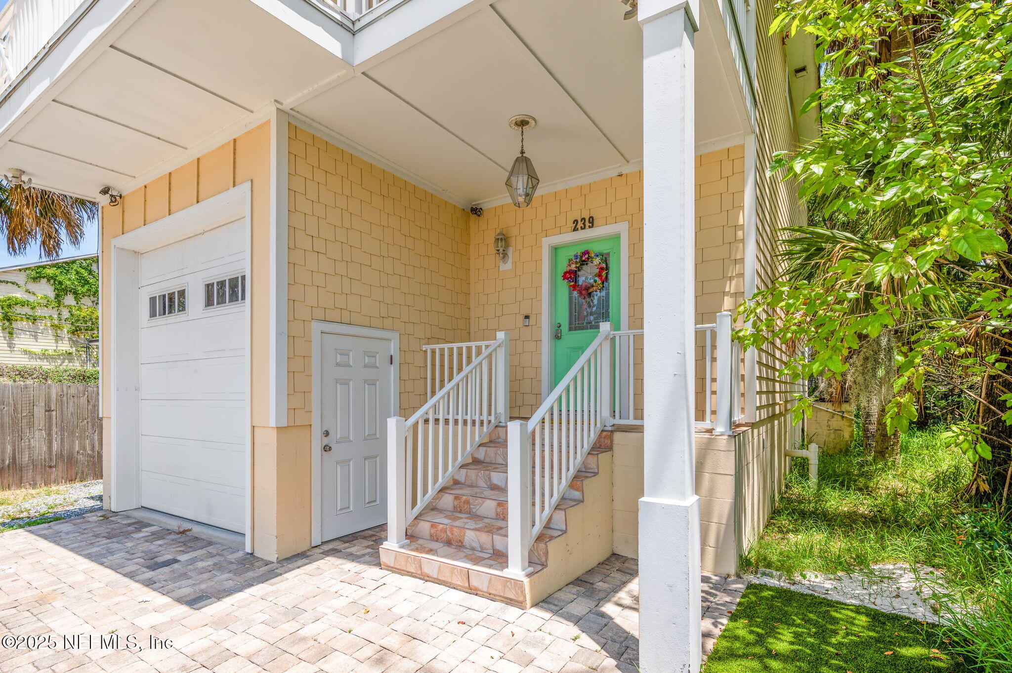 239 RIBERIA Street