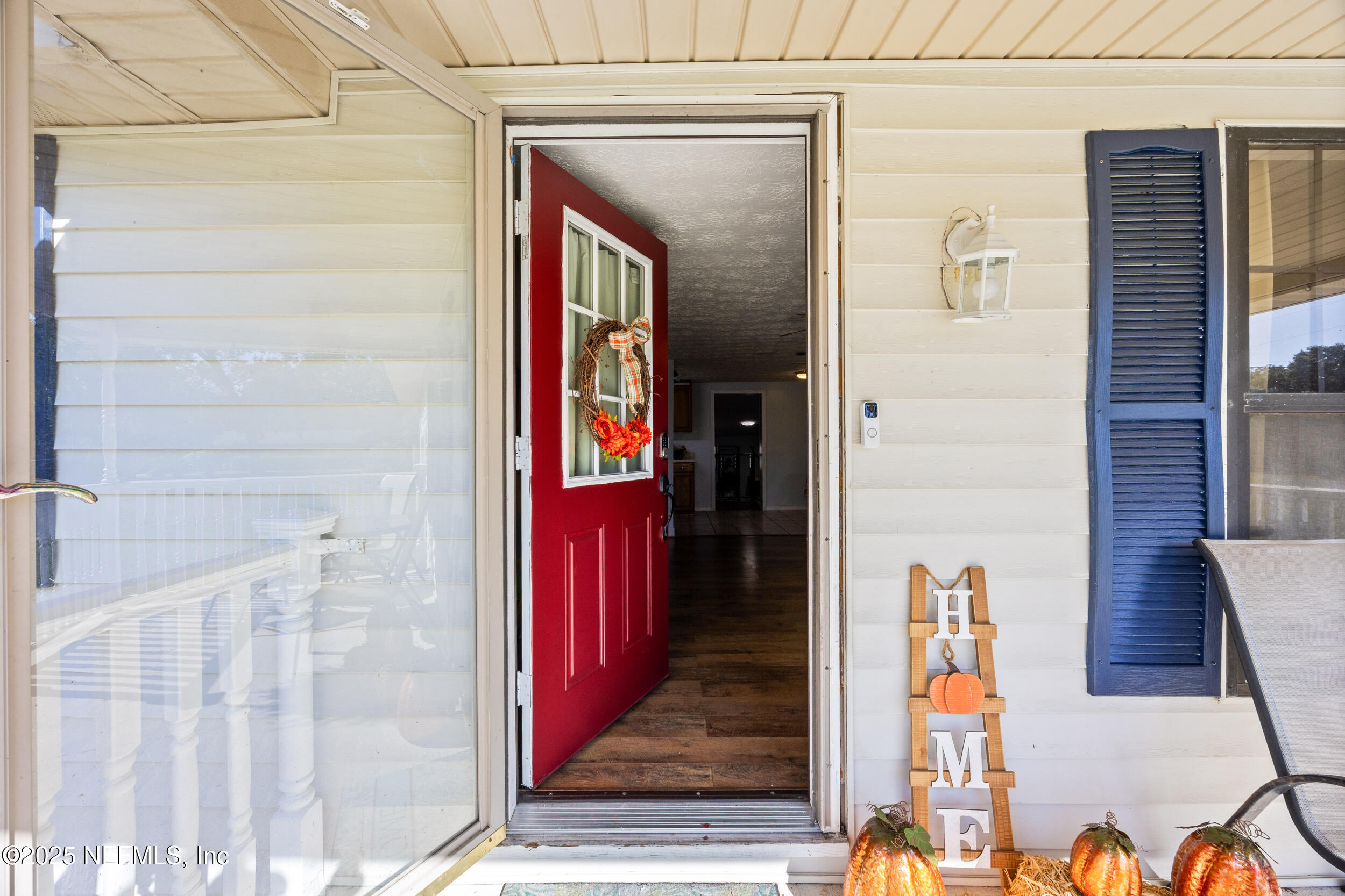 2343 LEONARDO Lane N