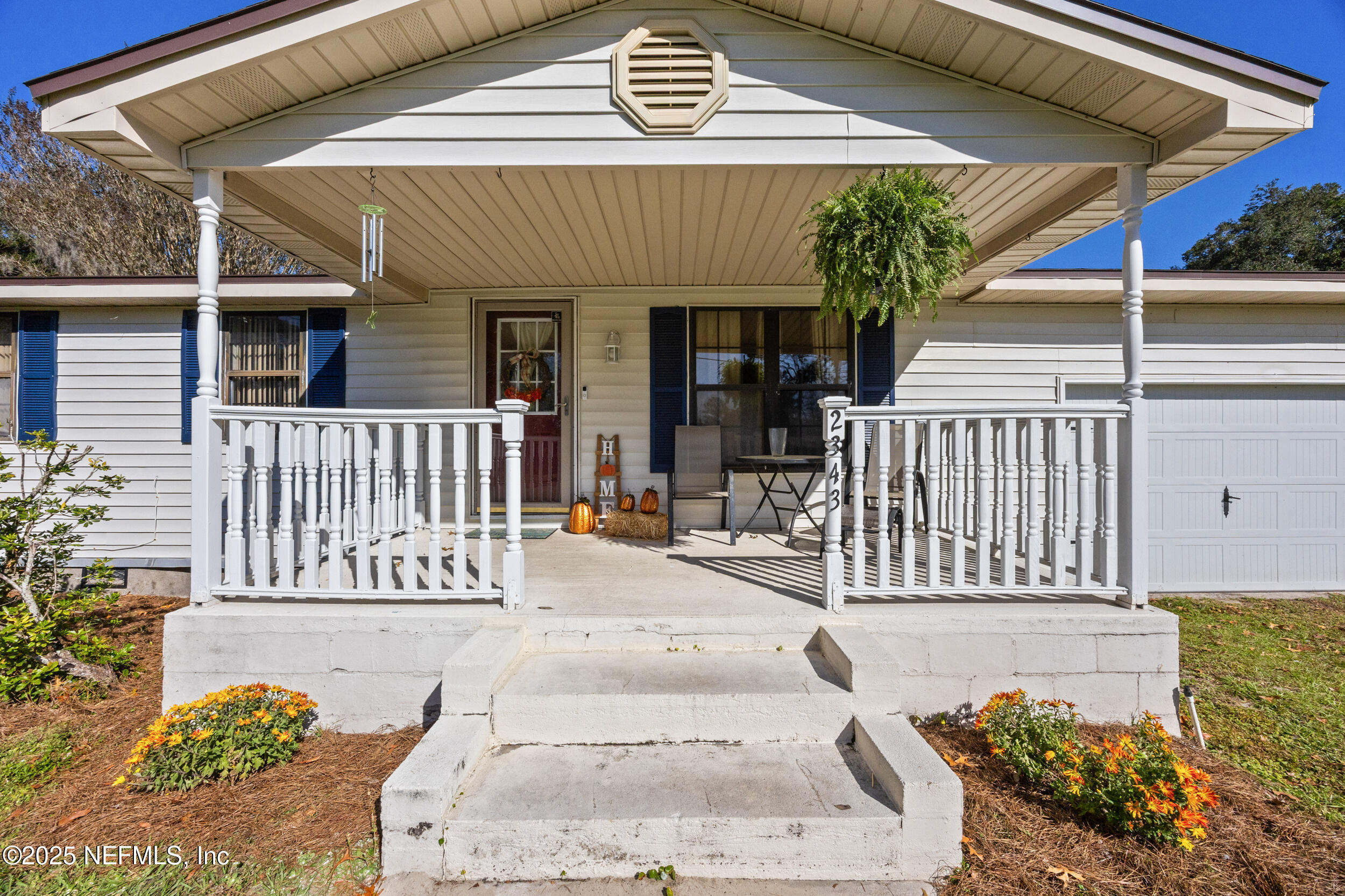 2343 LEONARDO Lane N