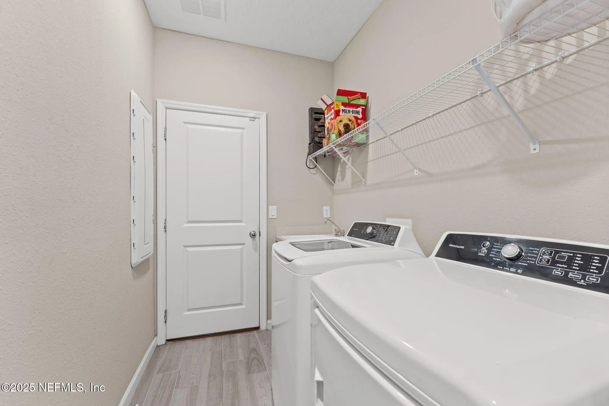 Green Cove Springs, Florida 32043, United States, 3 Bedrooms Bedrooms, ,2 BathroomsBathrooms,Residential,Active,188951