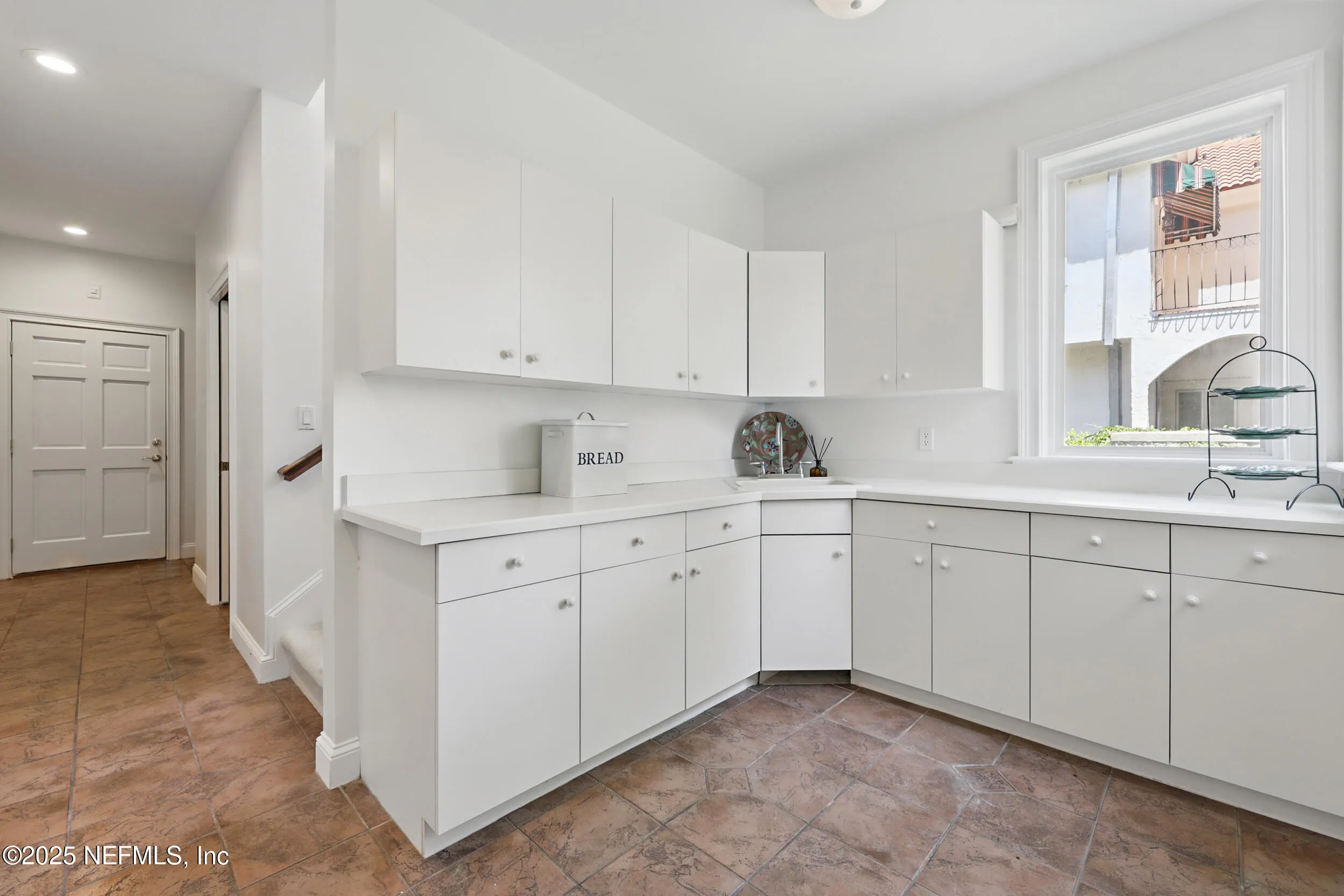 Jacksonville, Florida 32217, United States, 4 Bedrooms Bedrooms, ,4 BathroomsBathrooms,Residential,Active,111929