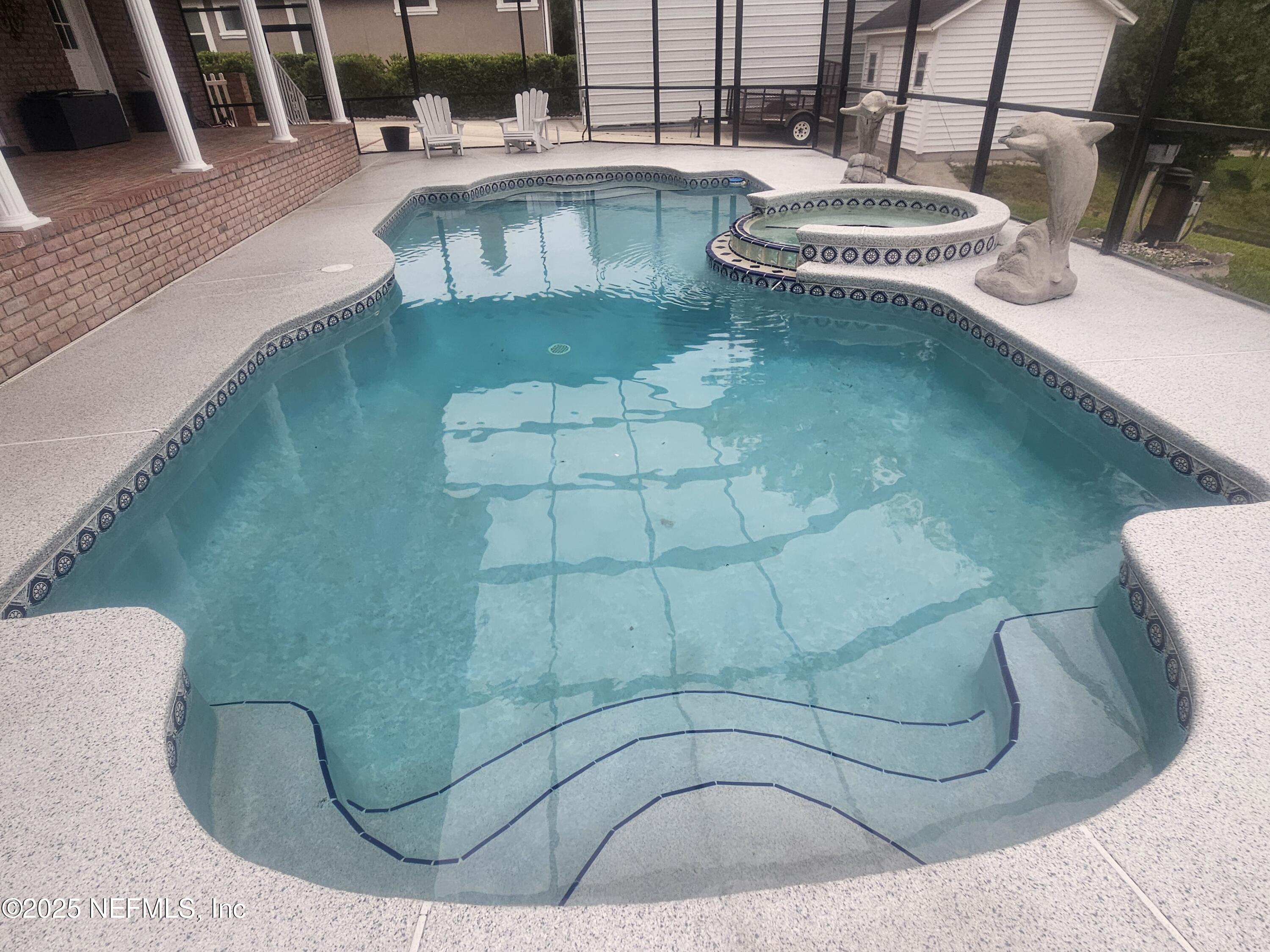 435 LAKE ASBURY Drive