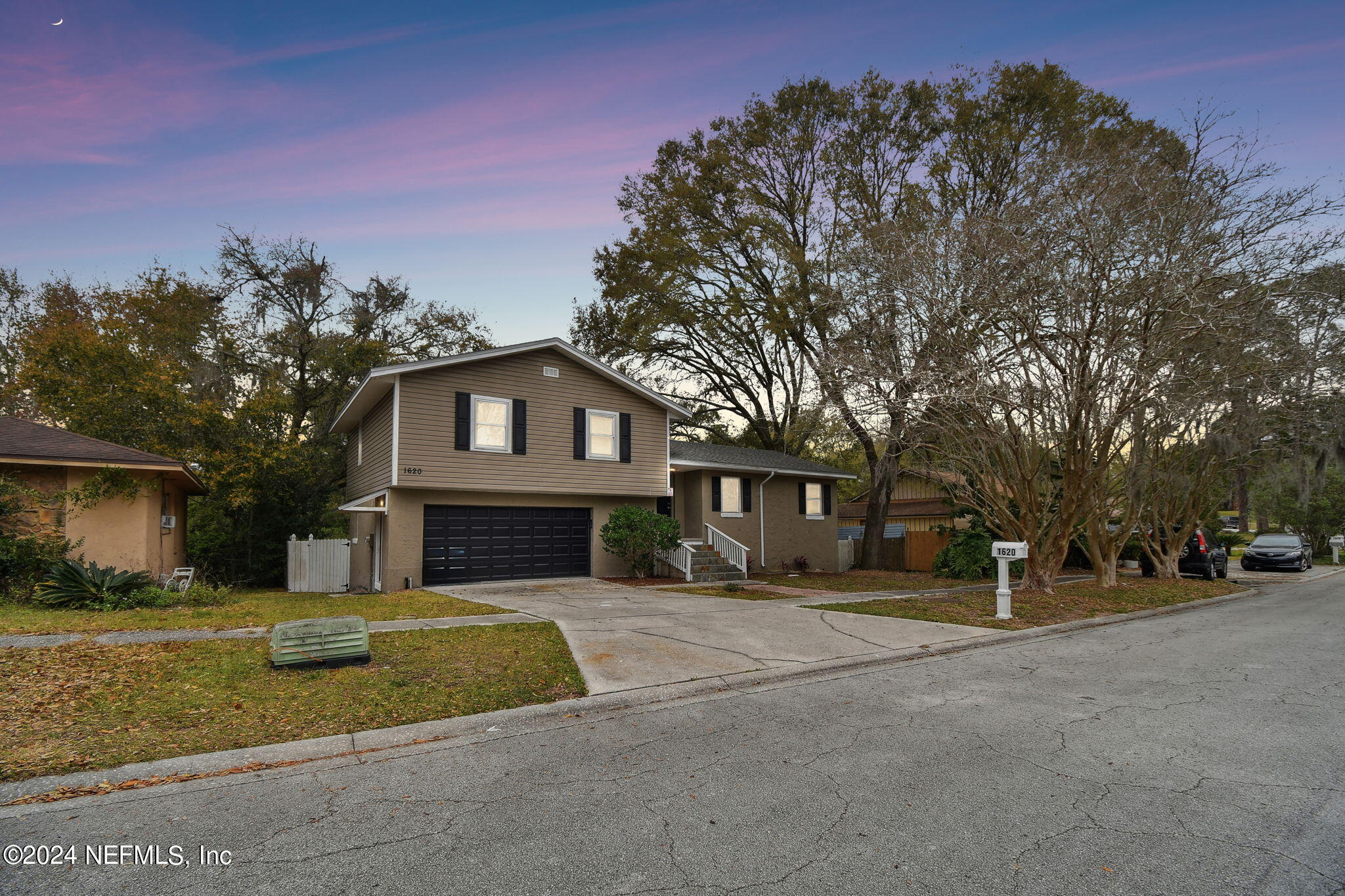 Jacksonville, FL home for sale located at 1620 Oak Ridge Drive S, Jacksonville, FL 32225