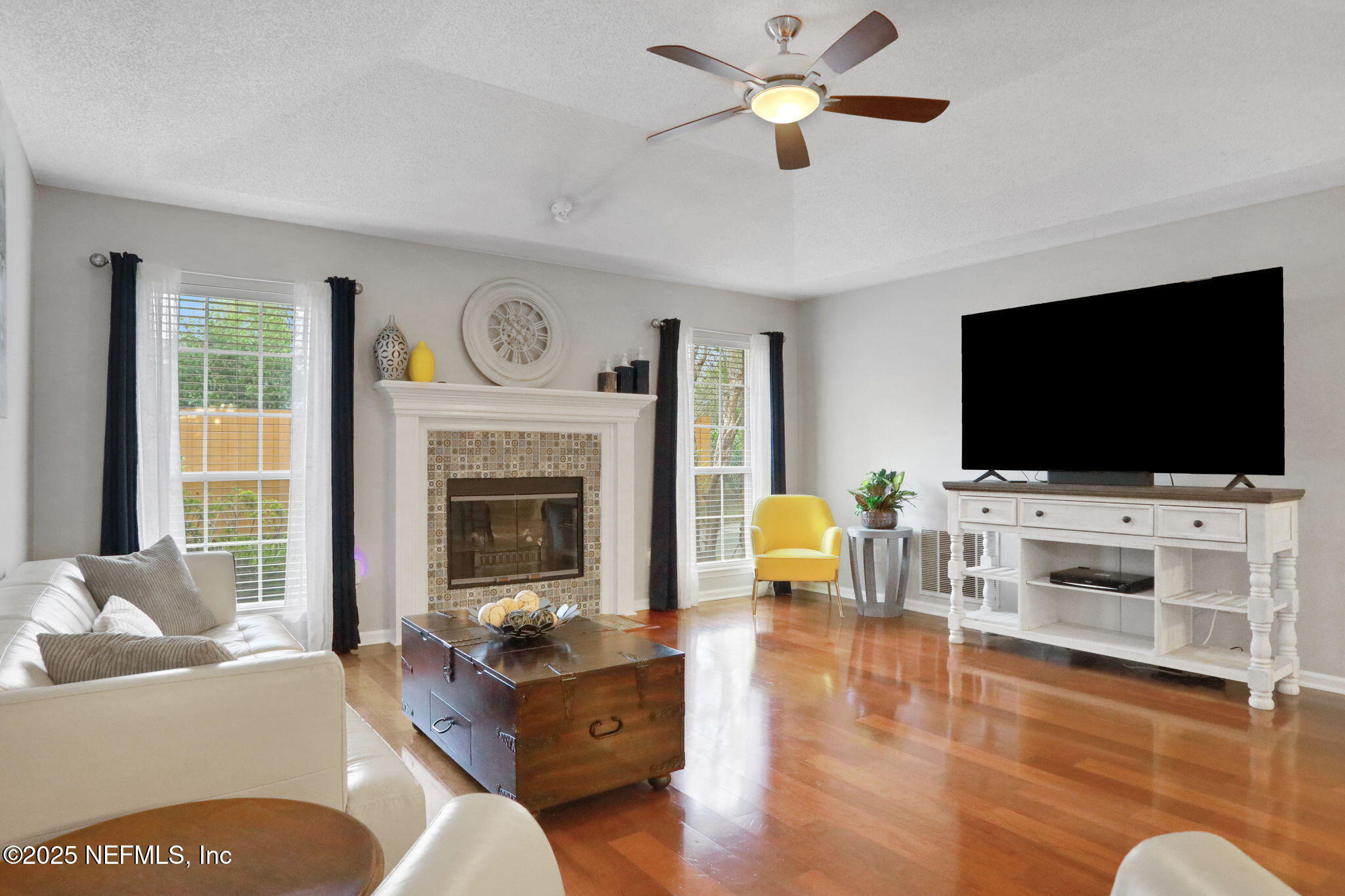 1860 ROYAL FERN Lane