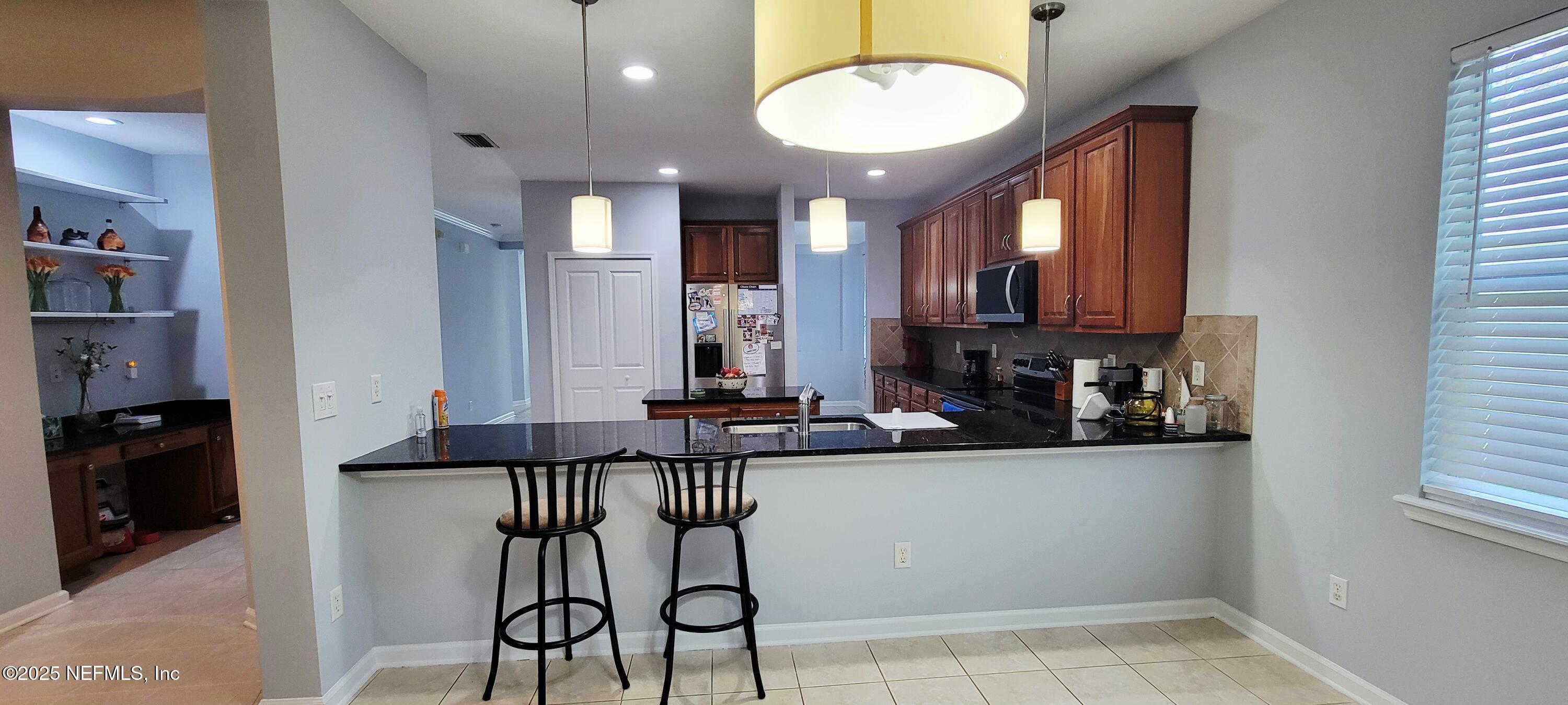308 WINDING OAK Way