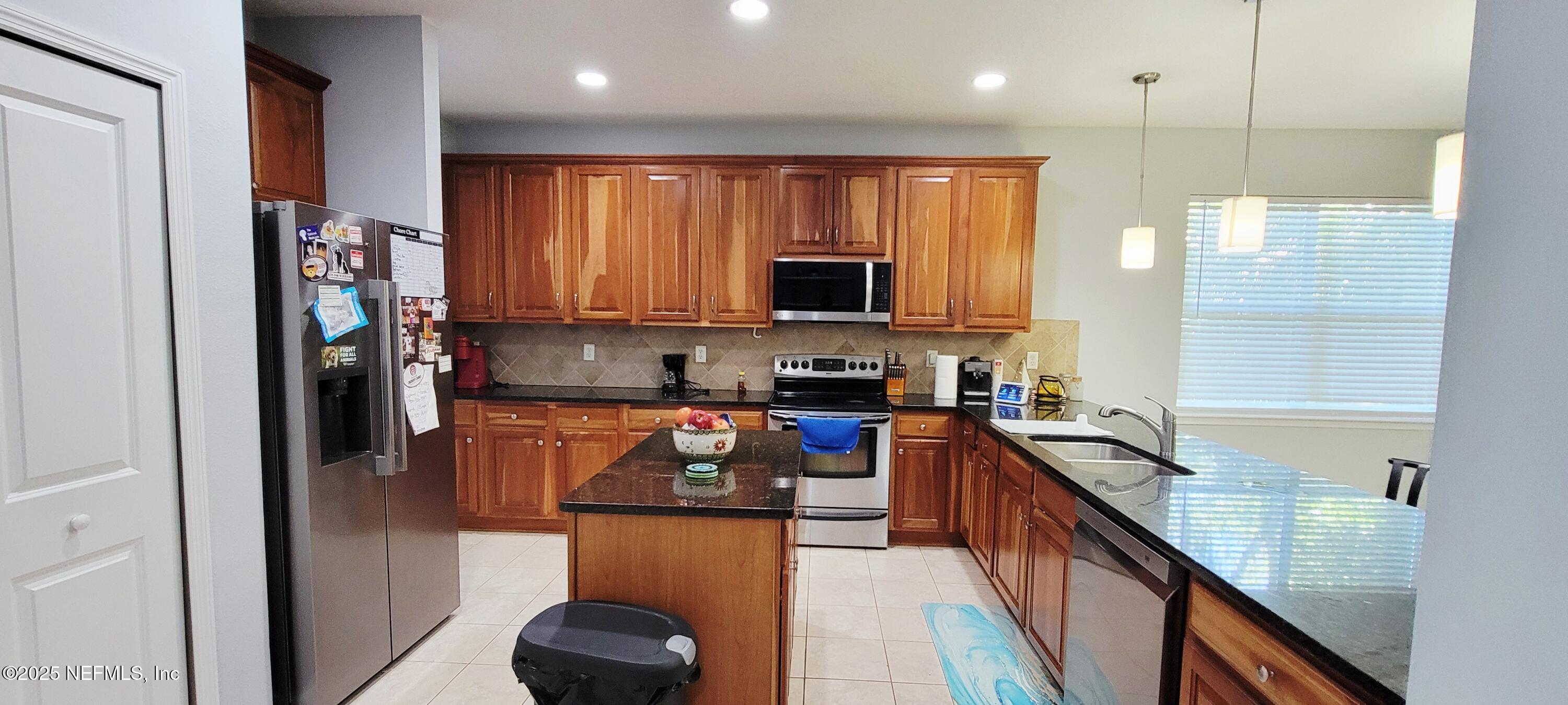 308 WINDING OAK Way