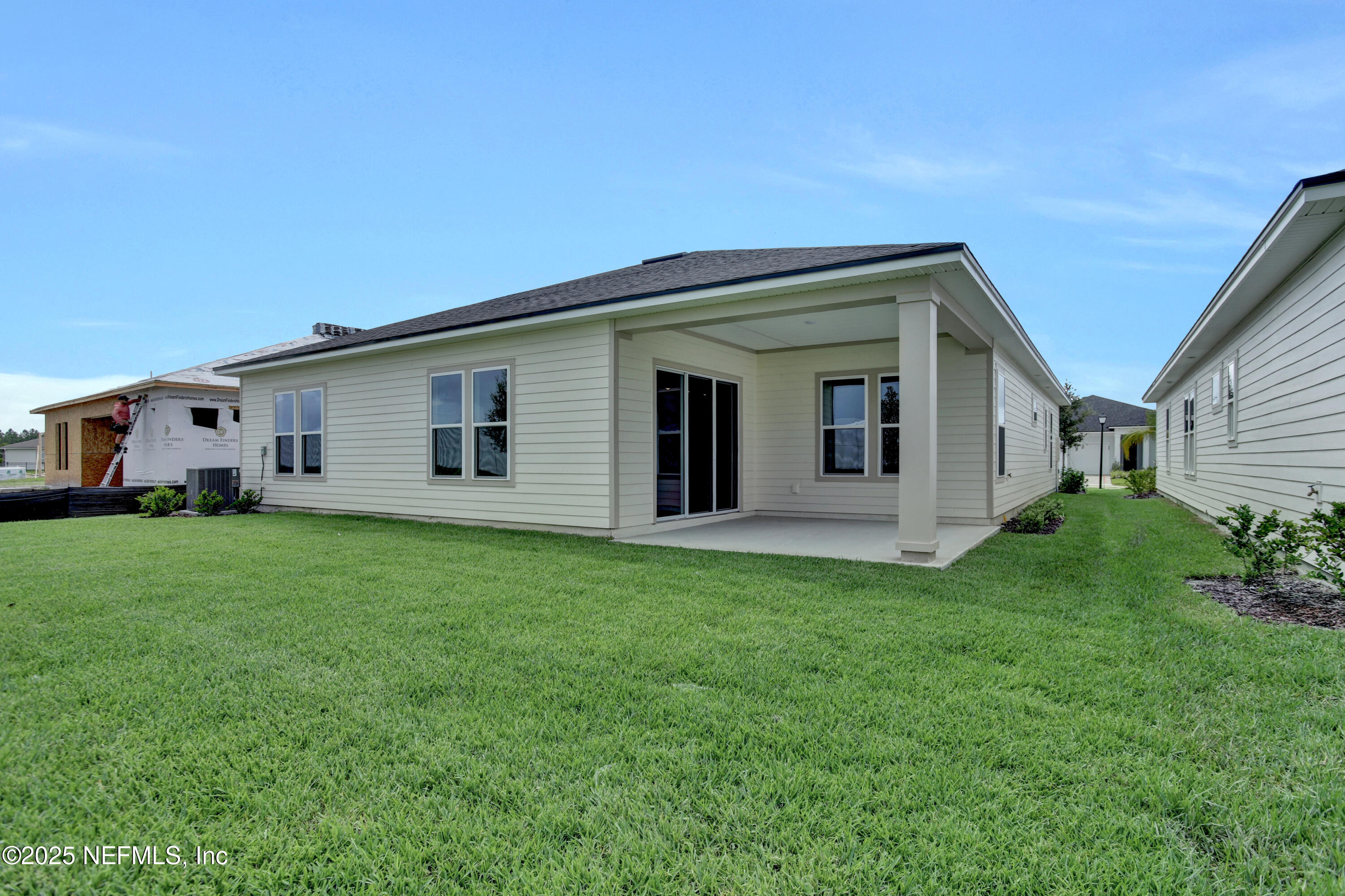 555 KNOTTED BIRCH Avenue