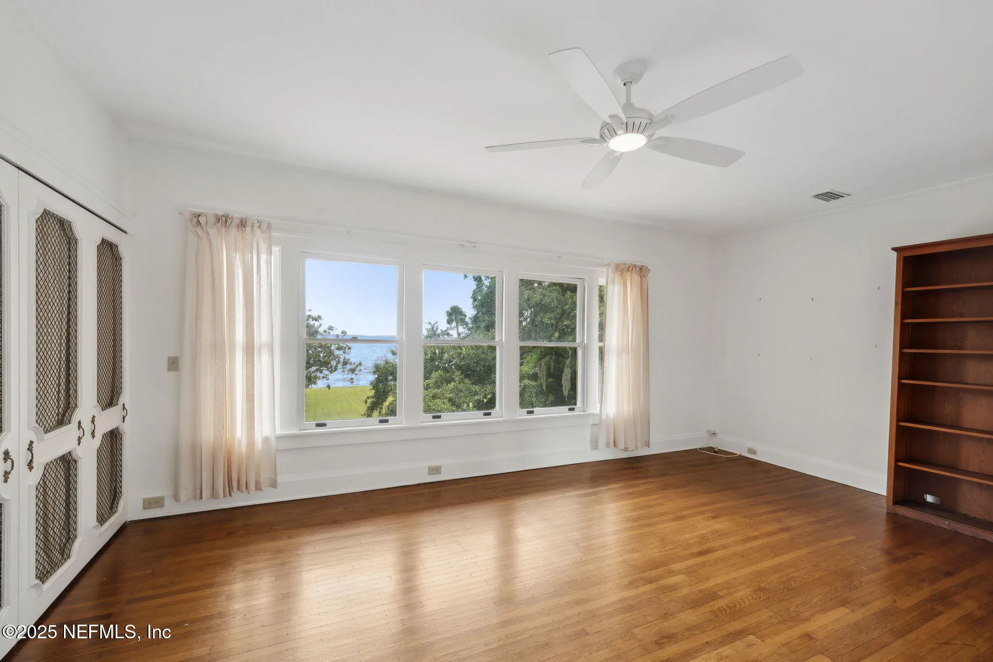 Jacksonville, Florida, 32205, United States, 4 Bedrooms Bedrooms, ,3 BathroomsBathrooms,Residential,Active,1929483