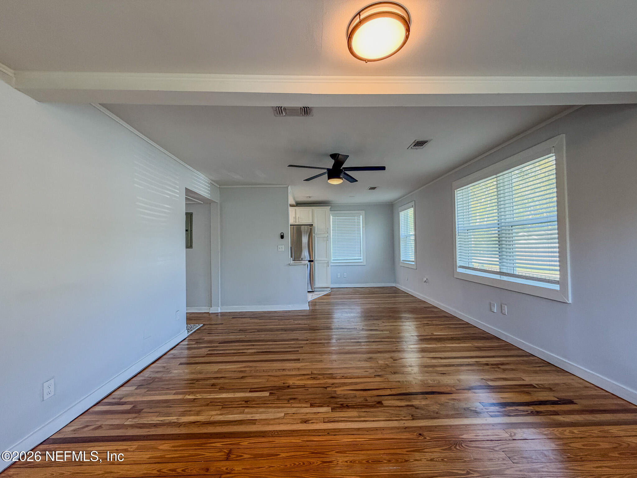 1368 RENSSELAER Avenue