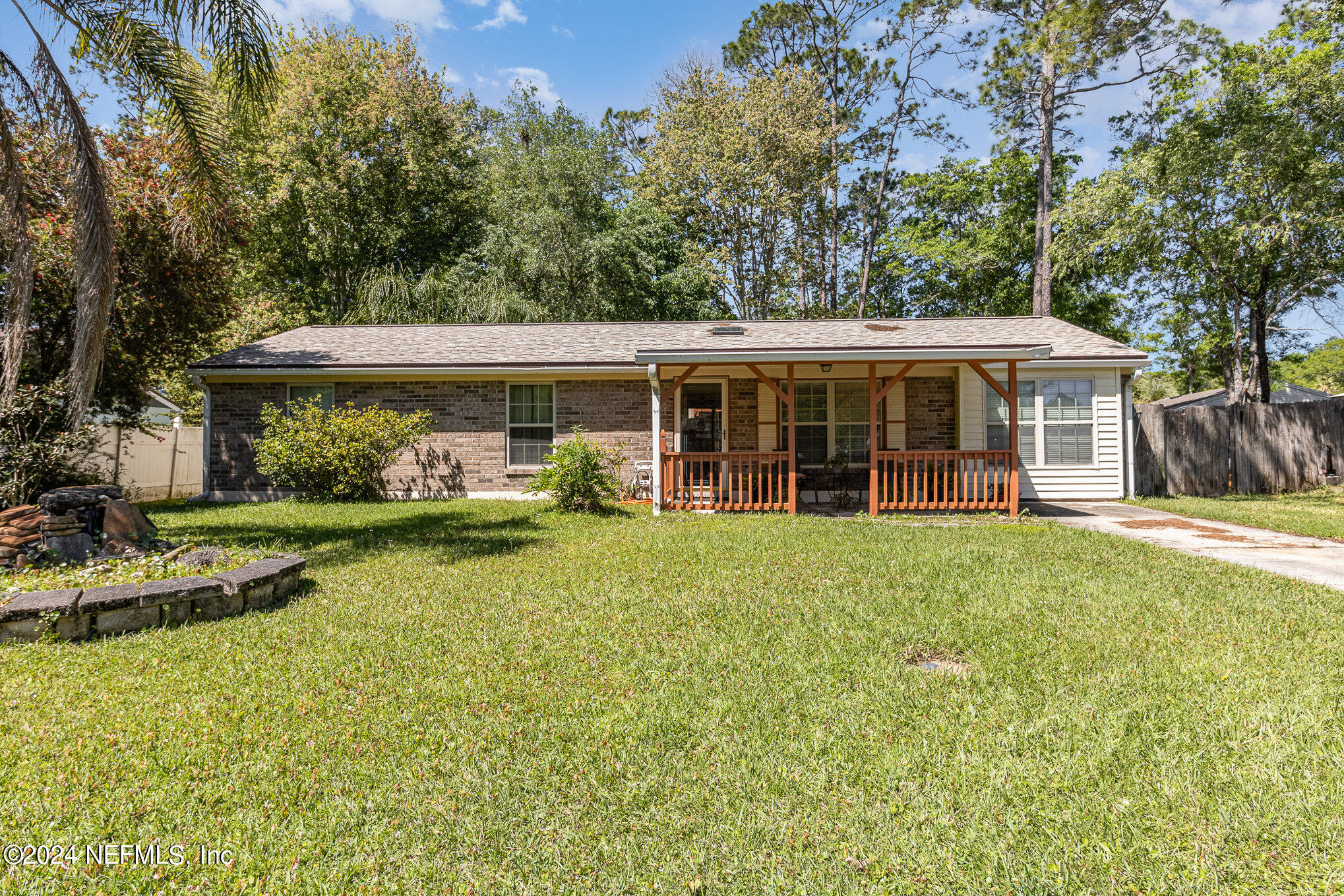 Middleburg, FL home for sale located at 1680 Susan Drive, Middleburg, FL 32068
