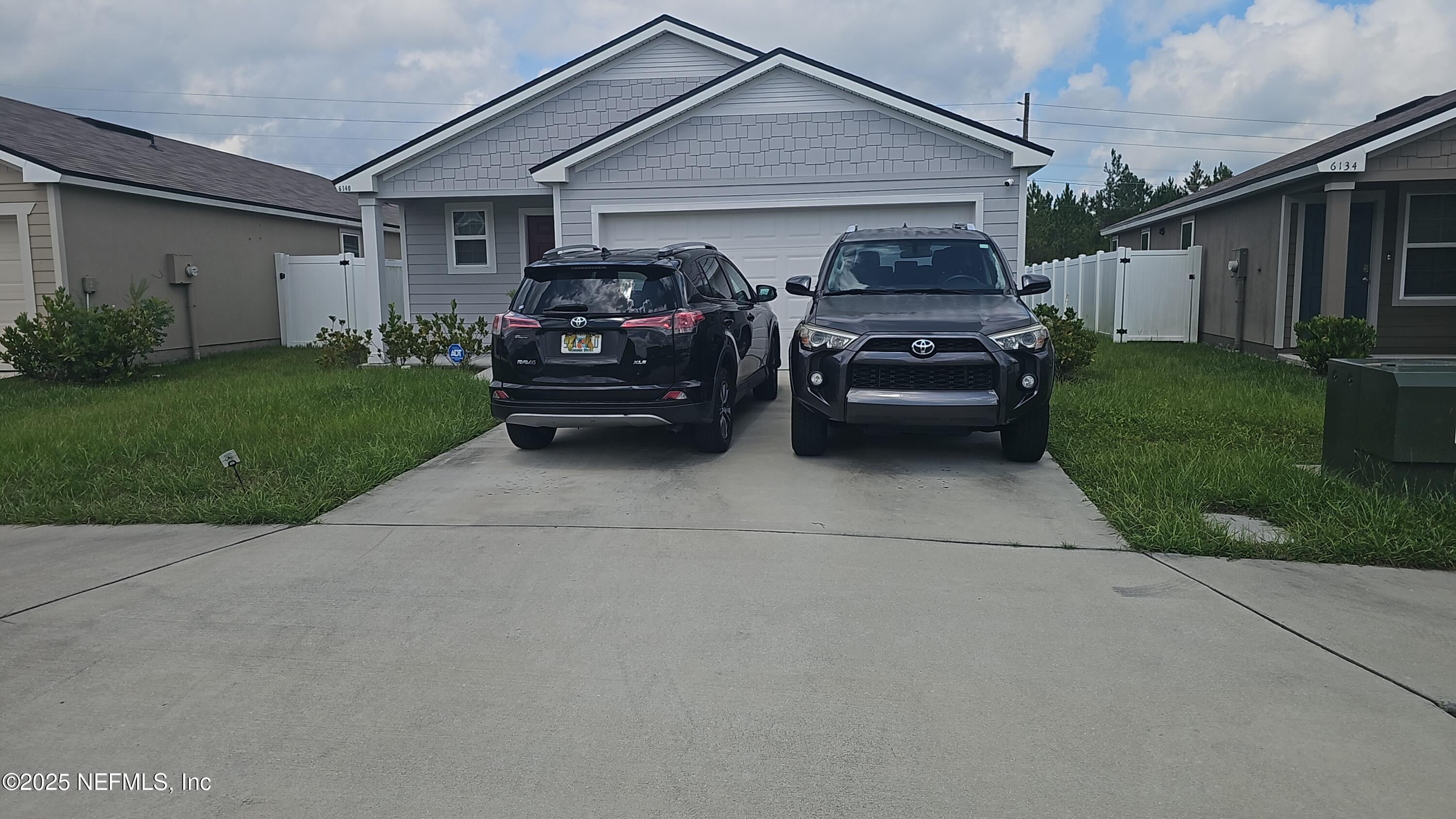 6140 BUCKING BRONCO Drive