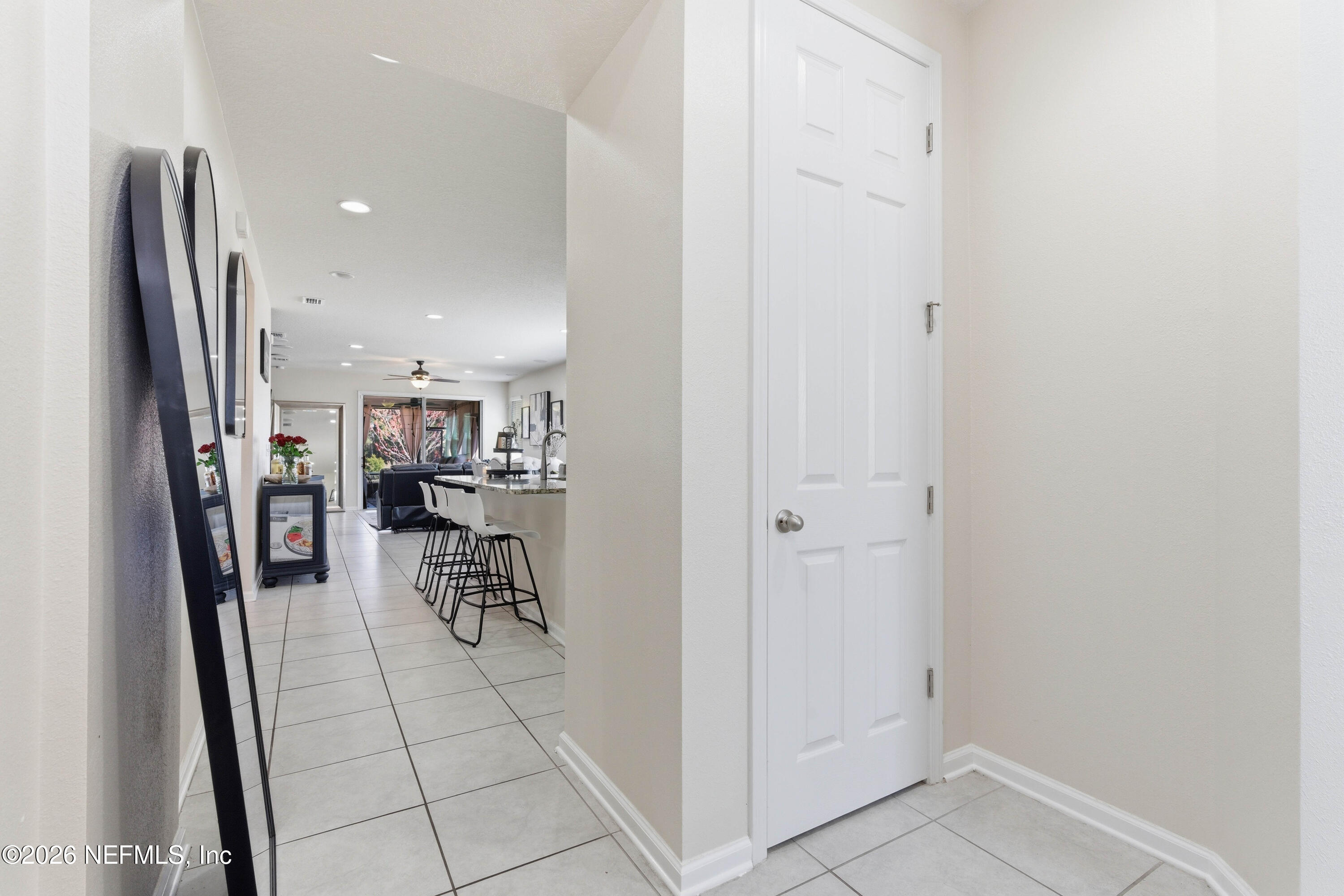 1507 TROPICAL PINE Cove