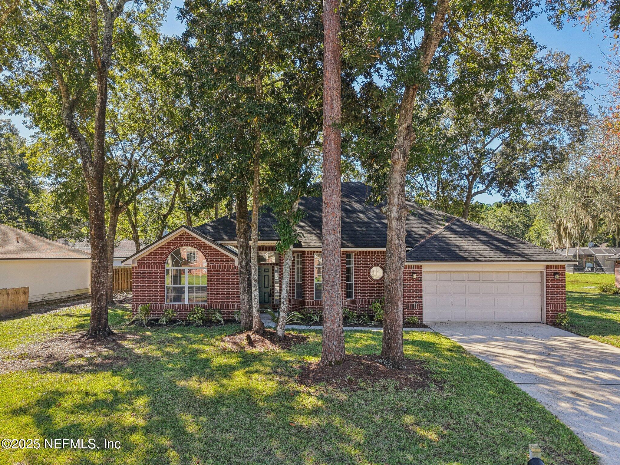 208 HONEYSUCKLE Way