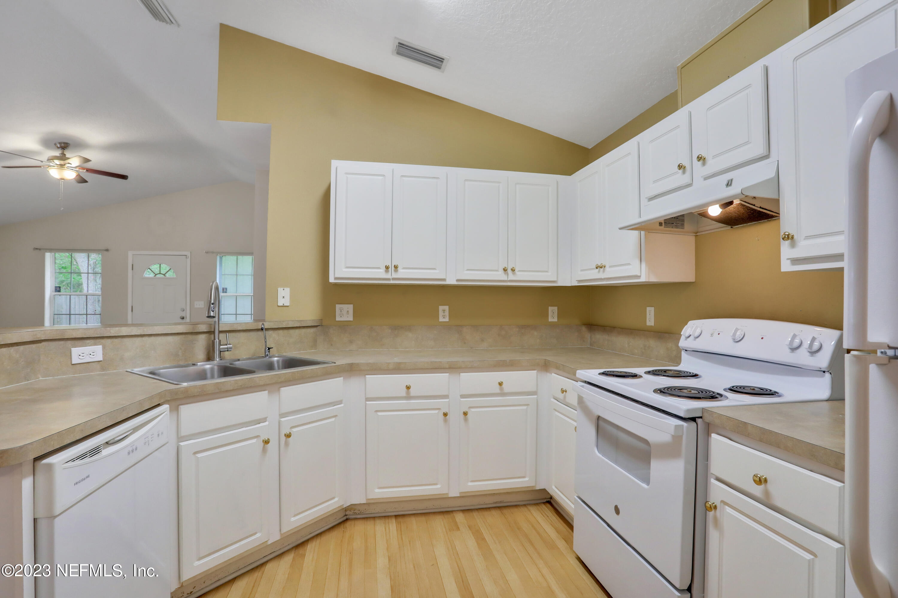 JACKSONVILLE, Florida 32244, United States, 4 Bedrooms Bedrooms, ,2 BathroomsBathrooms,Residential,Active,69869