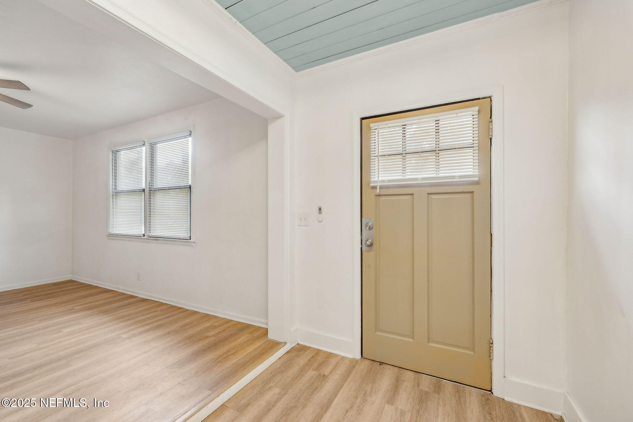 3332 DELLWOOD Avenue