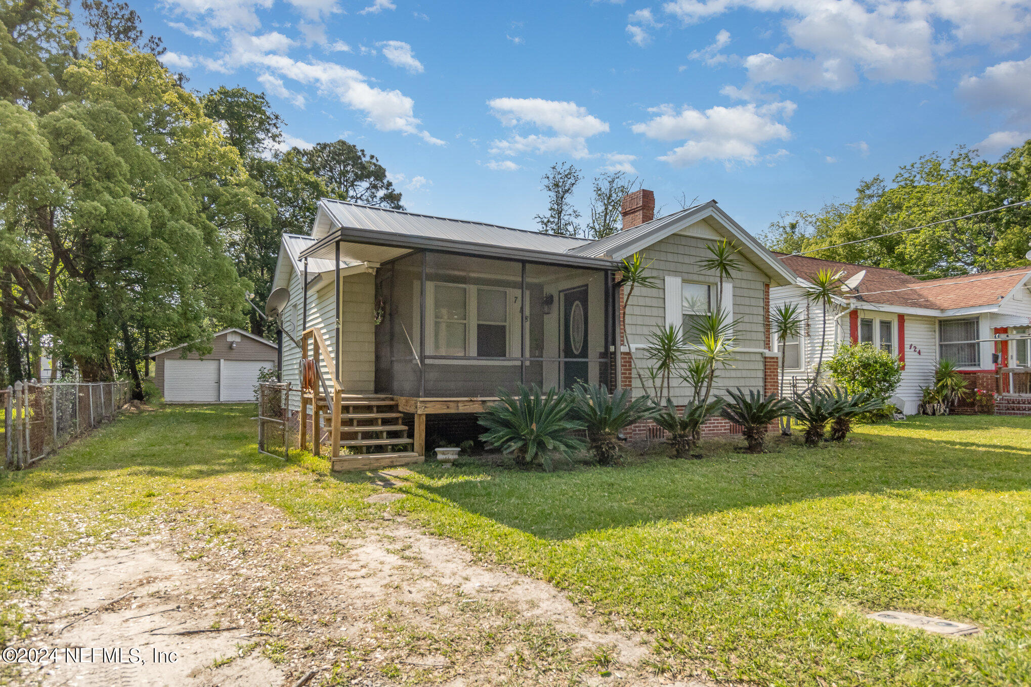 Jacksonville, FL home for sale located at 718 Mackinaw Street, Jacksonville, FL 32254