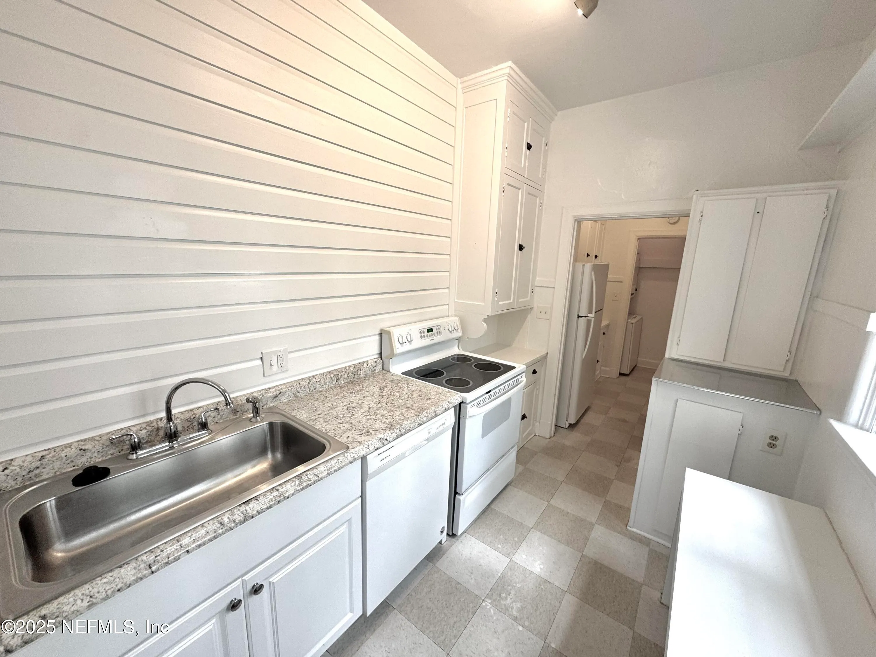 Jacksonville, Florida 32205, United States, 2 Bedrooms Bedrooms, ,1 BathroomBathrooms,Residential,Active,82532