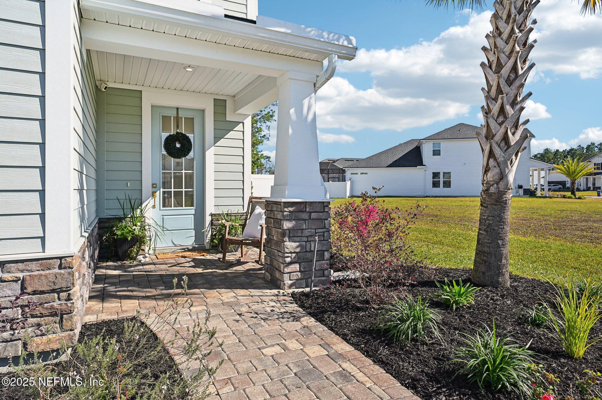24 OAKHURST Court