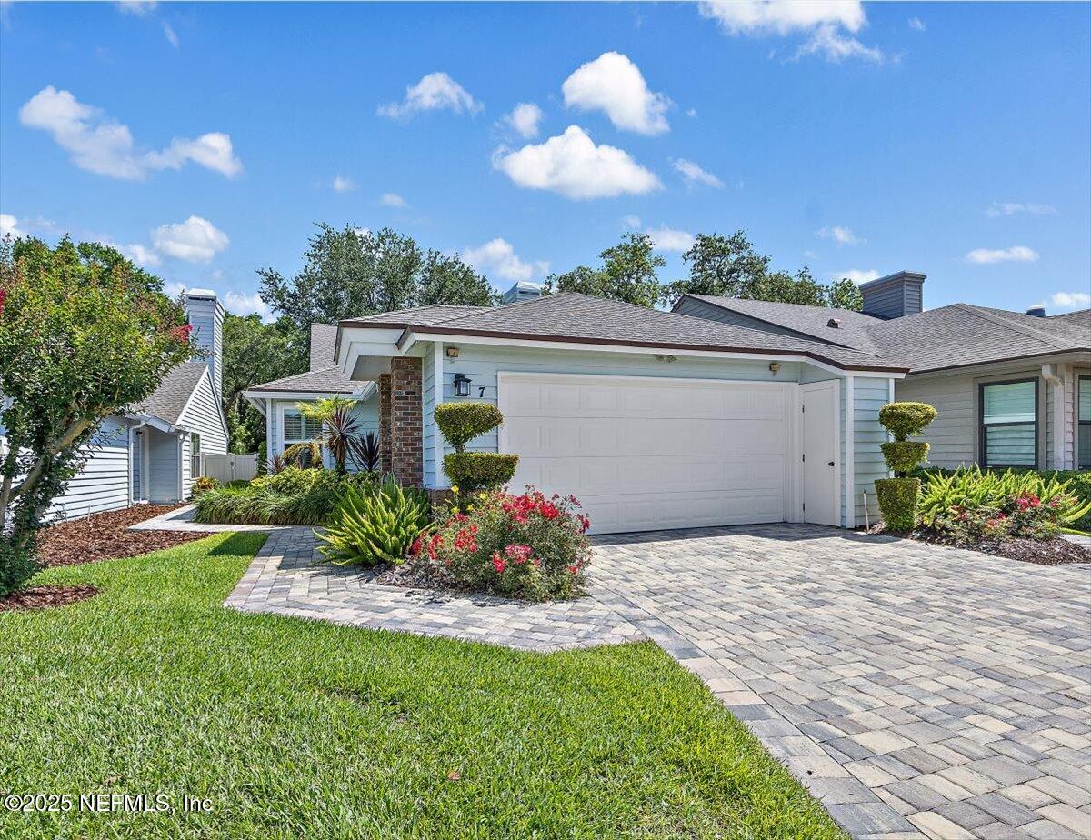 7 WALKERS RIDGE Drive
