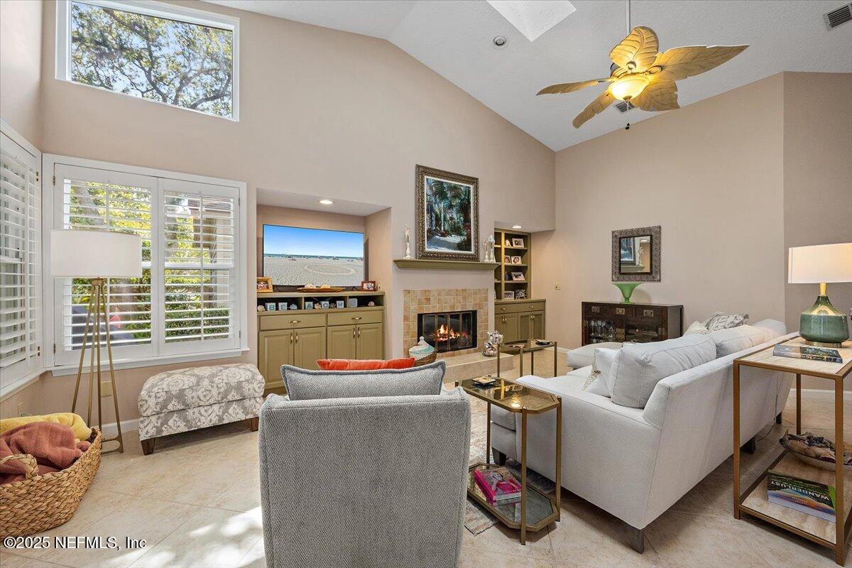 7 WALKERS RIDGE Drive
