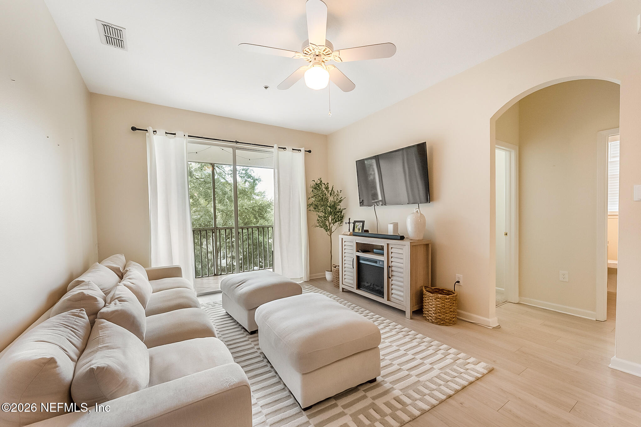 10550 BAYMEADOWS Road 413