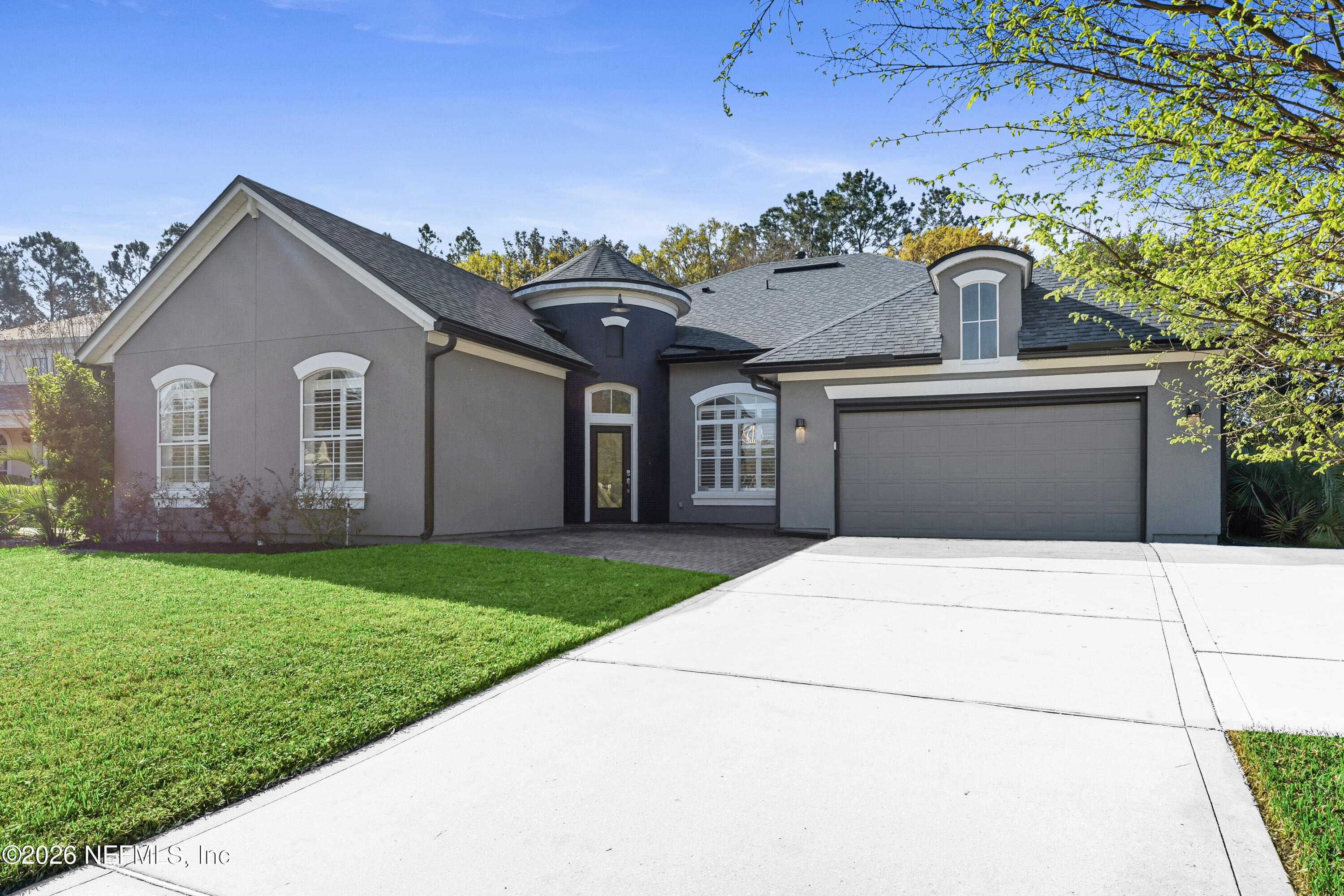 1123 GREEN PINE Circle