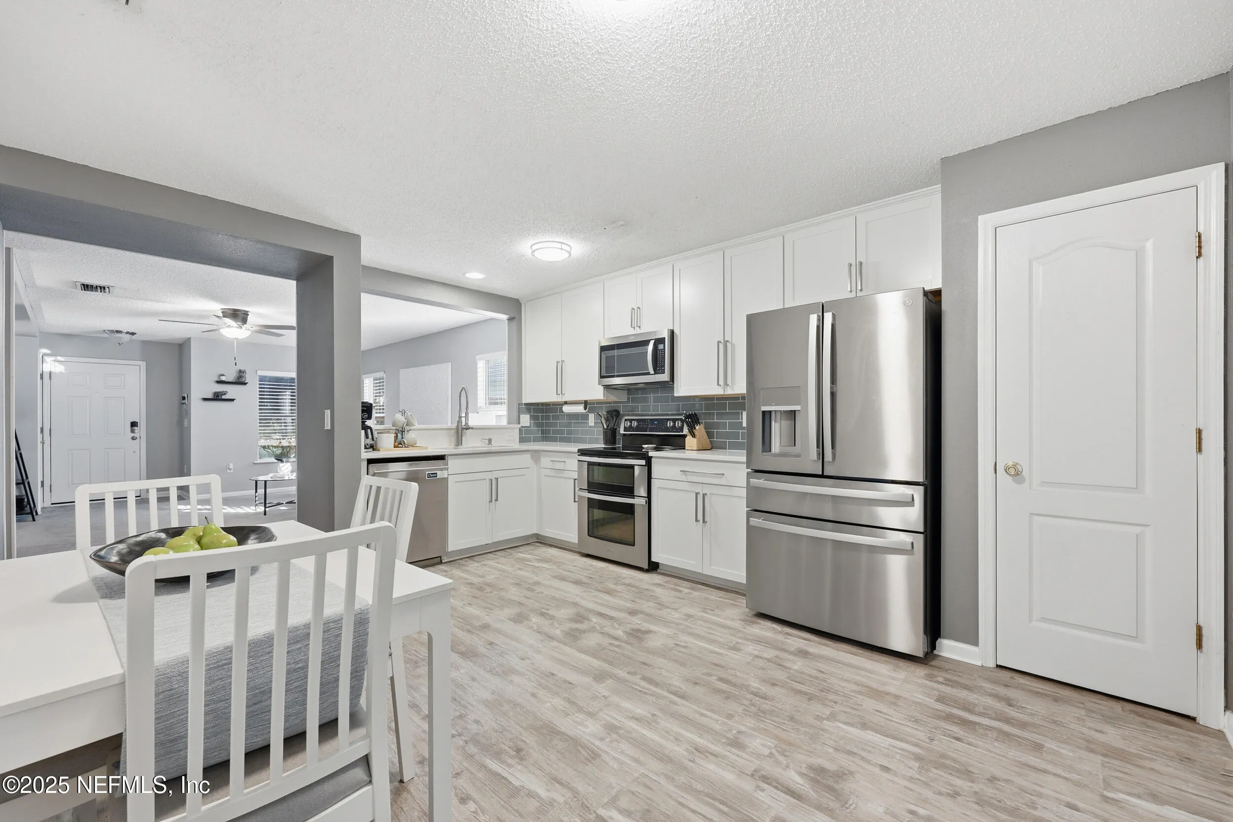 Jacksonville, Florida 32225, United States, 3 Bedrooms Bedrooms, ,2 BathroomsBathrooms,Residential,Pending,237160