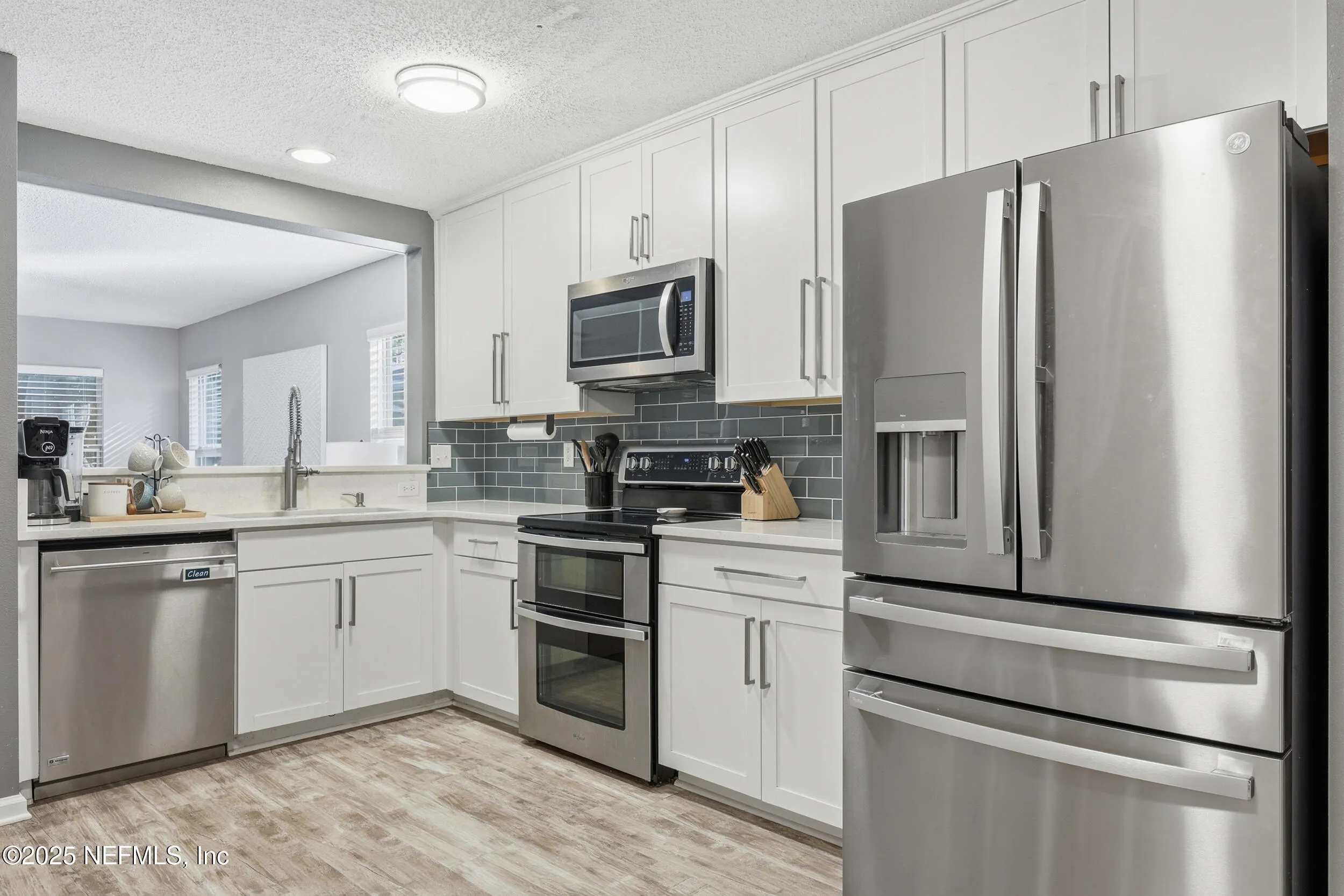 Jacksonville, Florida 32225, United States, 3 Bedrooms Bedrooms, ,2 BathroomsBathrooms,Residential,Pending,237160