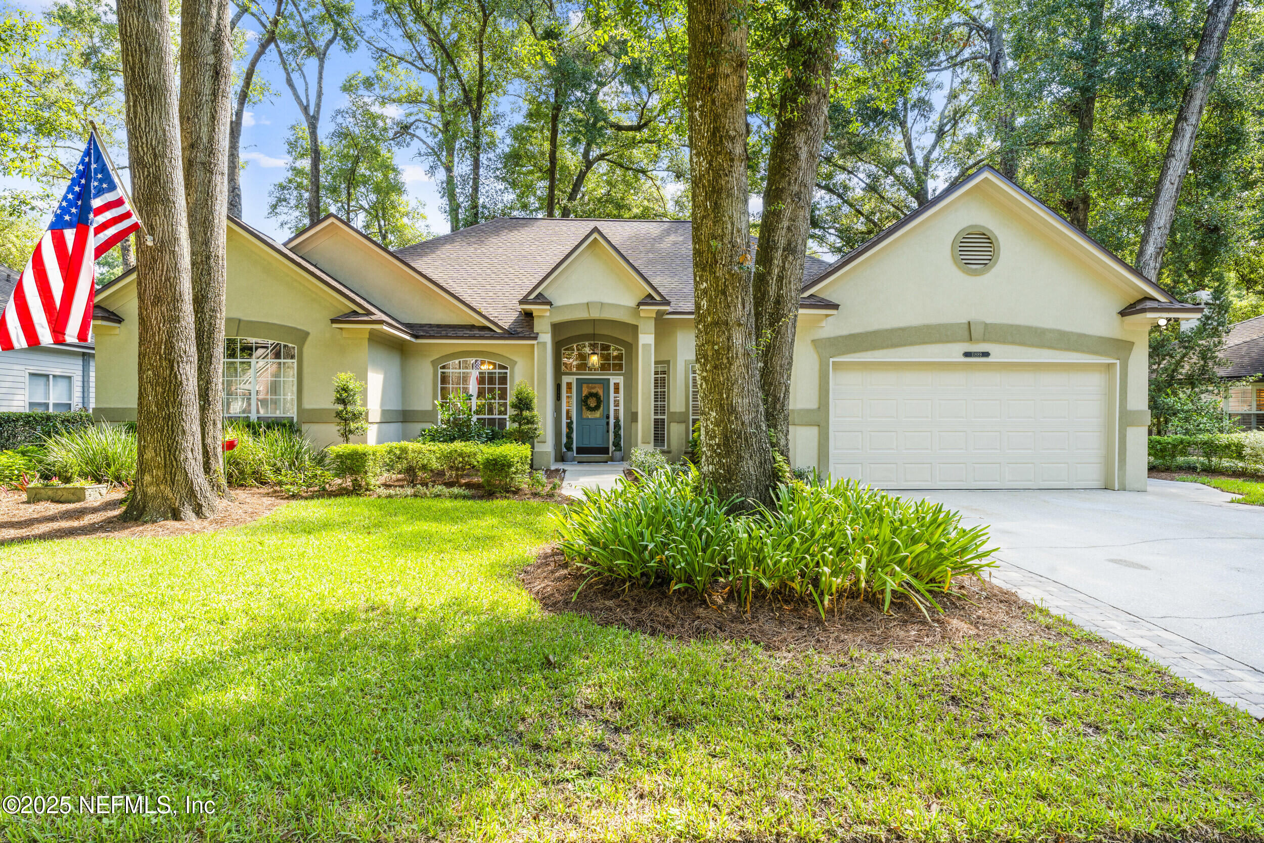 11889 CLEARWATER OAKS Drive